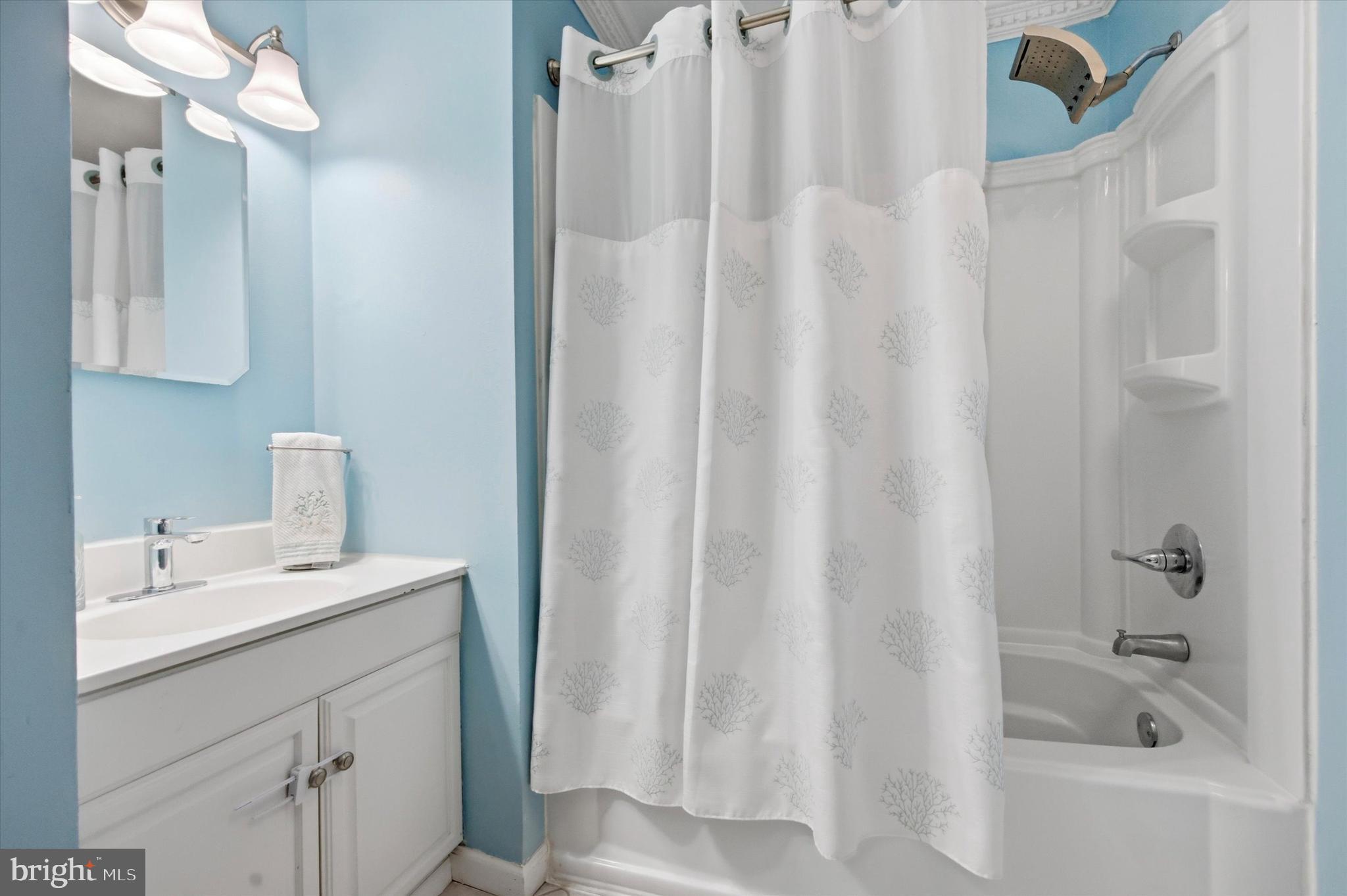 IVY MEADOWS - Residential