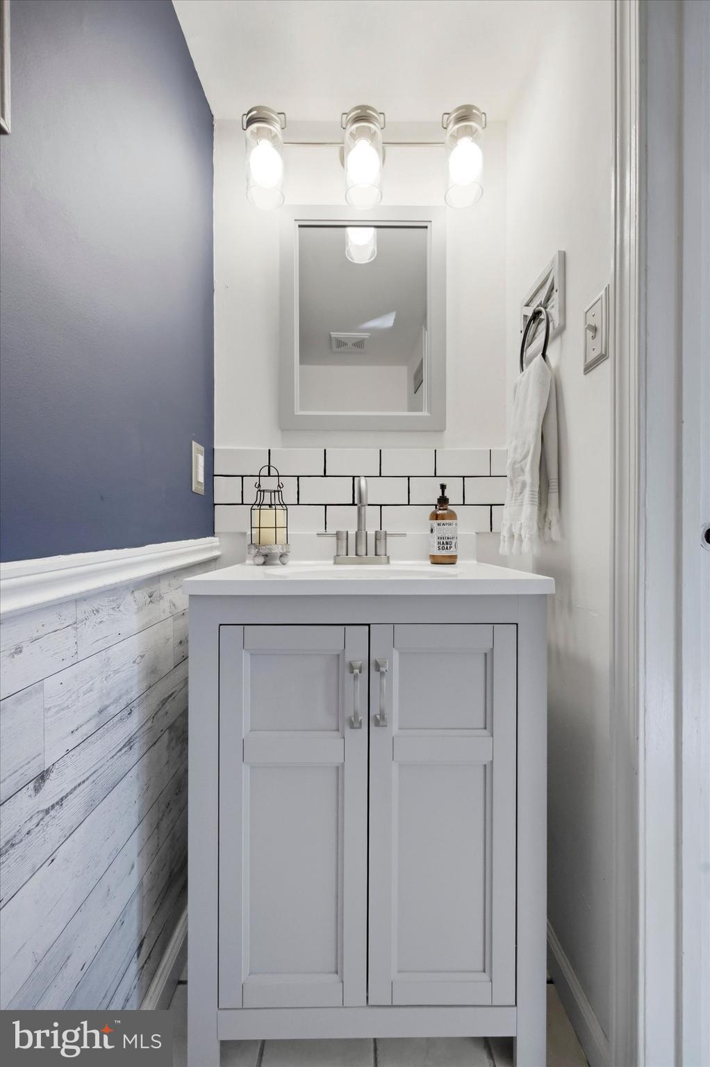 IVY MEADOWS - Residential