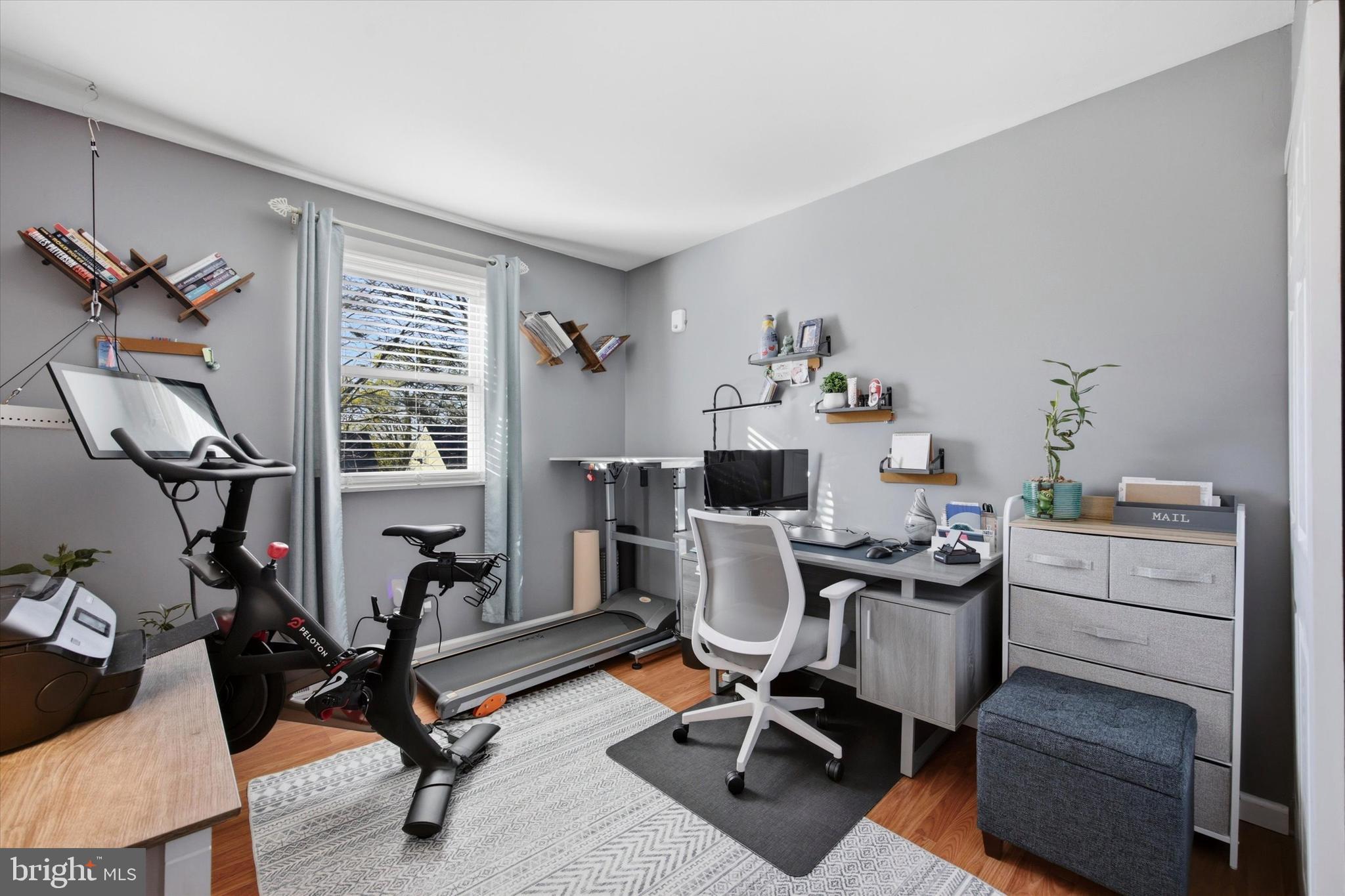 IVY MEADOWS - Residential