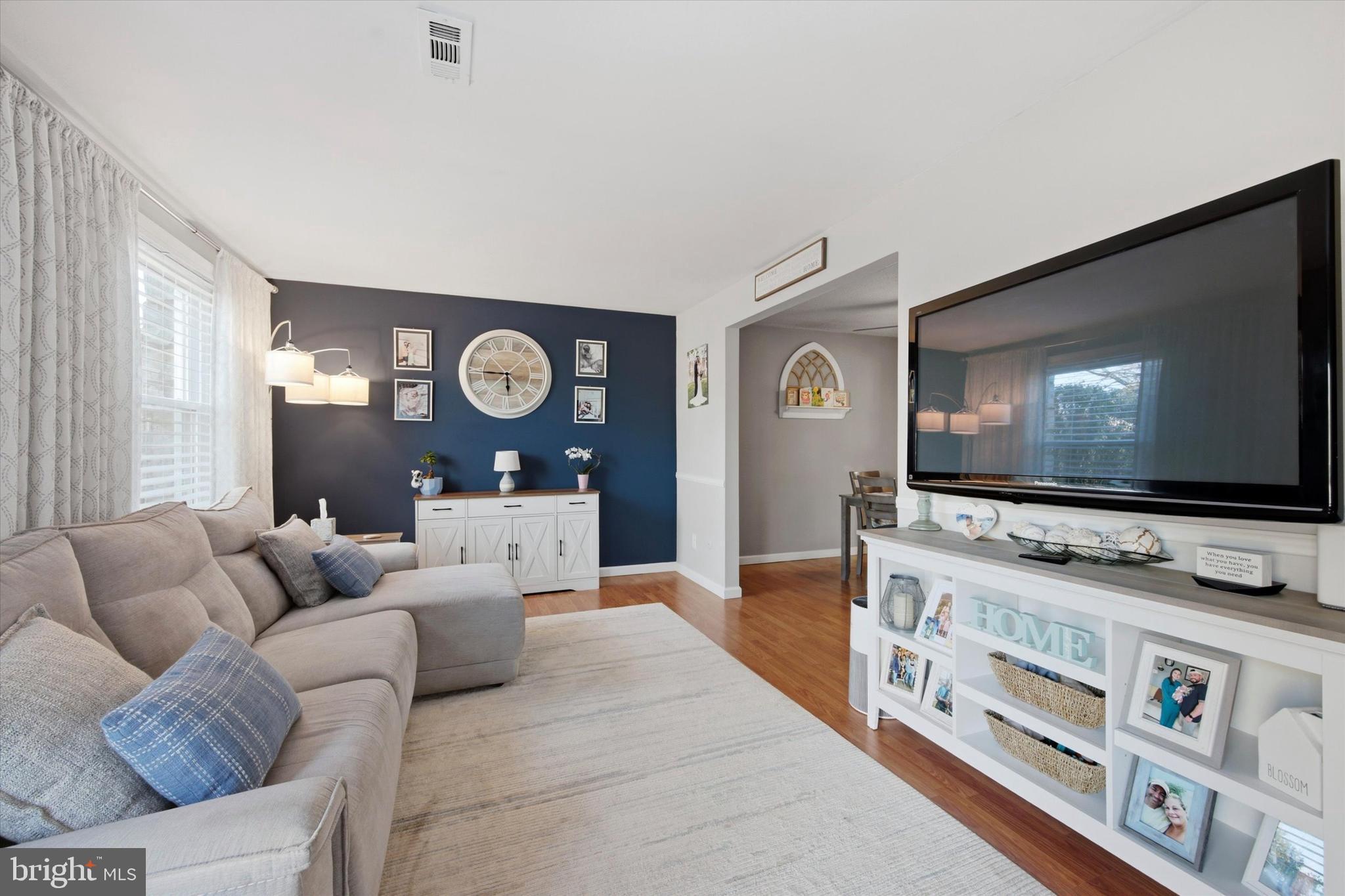 IVY MEADOWS - Residential