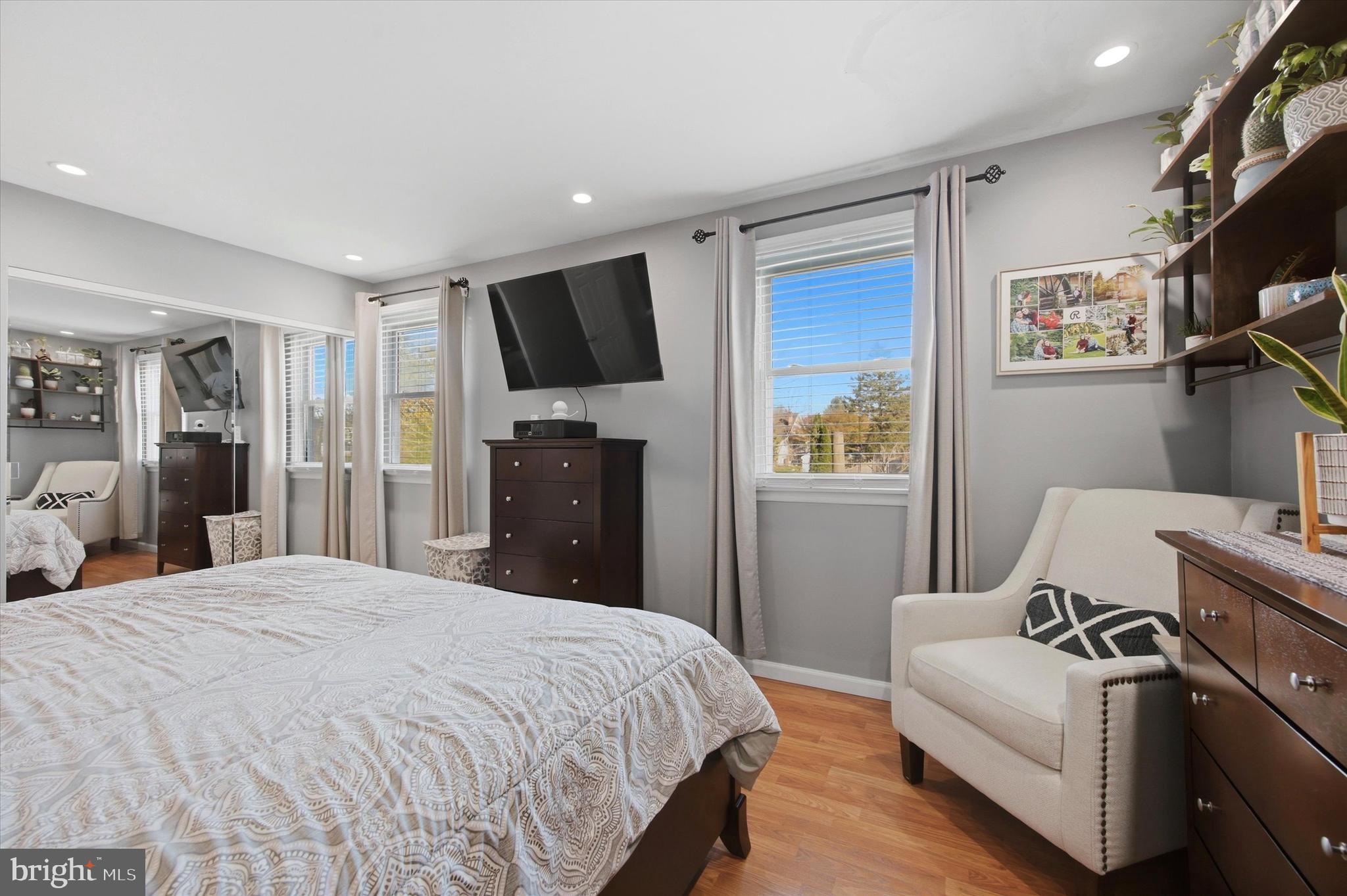 IVY MEADOWS - Residential