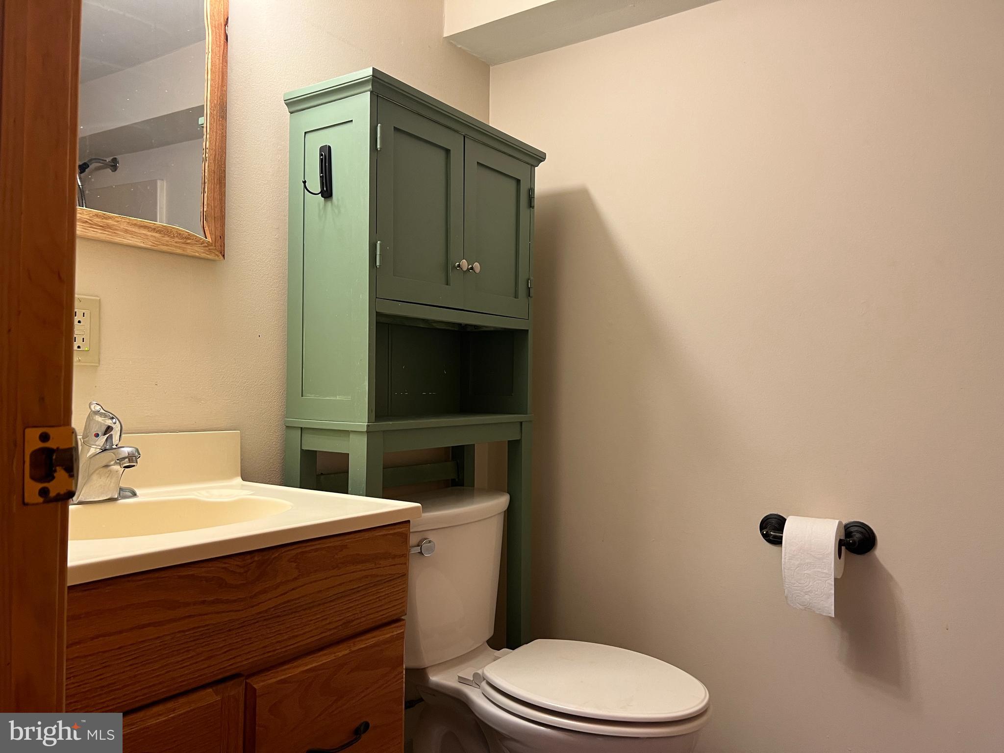 000 - Residential Lease