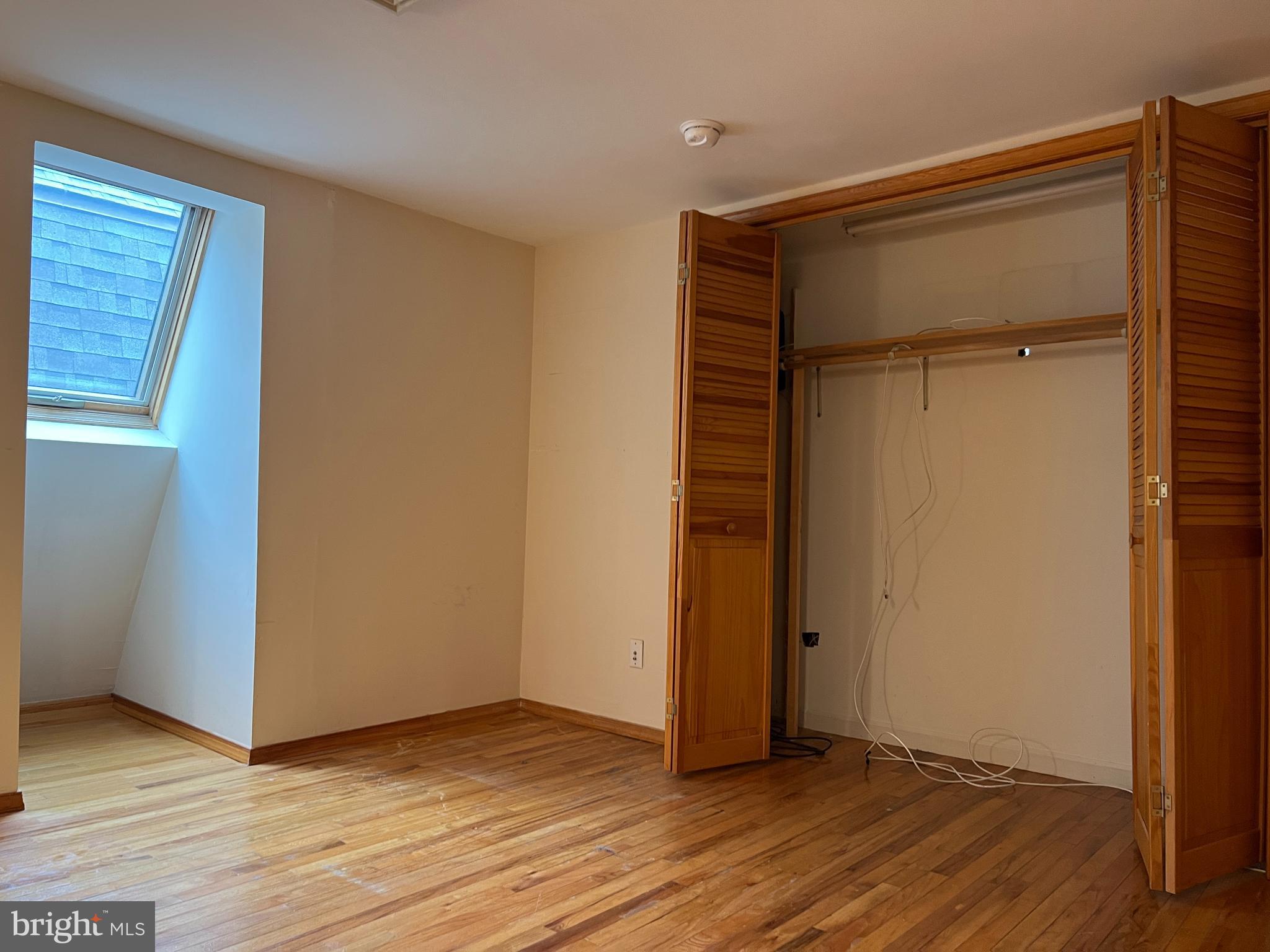 000 - Residential Lease