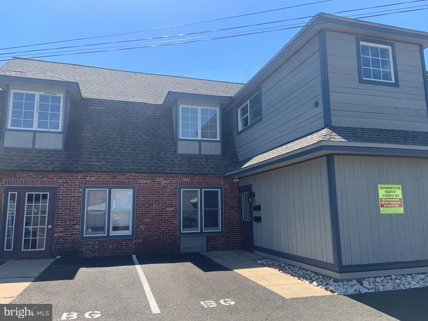 Location, Location, Location...…1 bedroom, 1 bath with a large loft apartment located in Doylestown Borough. This beautiful second floor unit has a nice sized bedroom, kitchen/living room combo, washer/dryer & off street parking. Walking distance to restaurants, shopping & entertainment. Pets allowed at the Landlords discretion. Pet deposit required.  Available 6/1/2025.