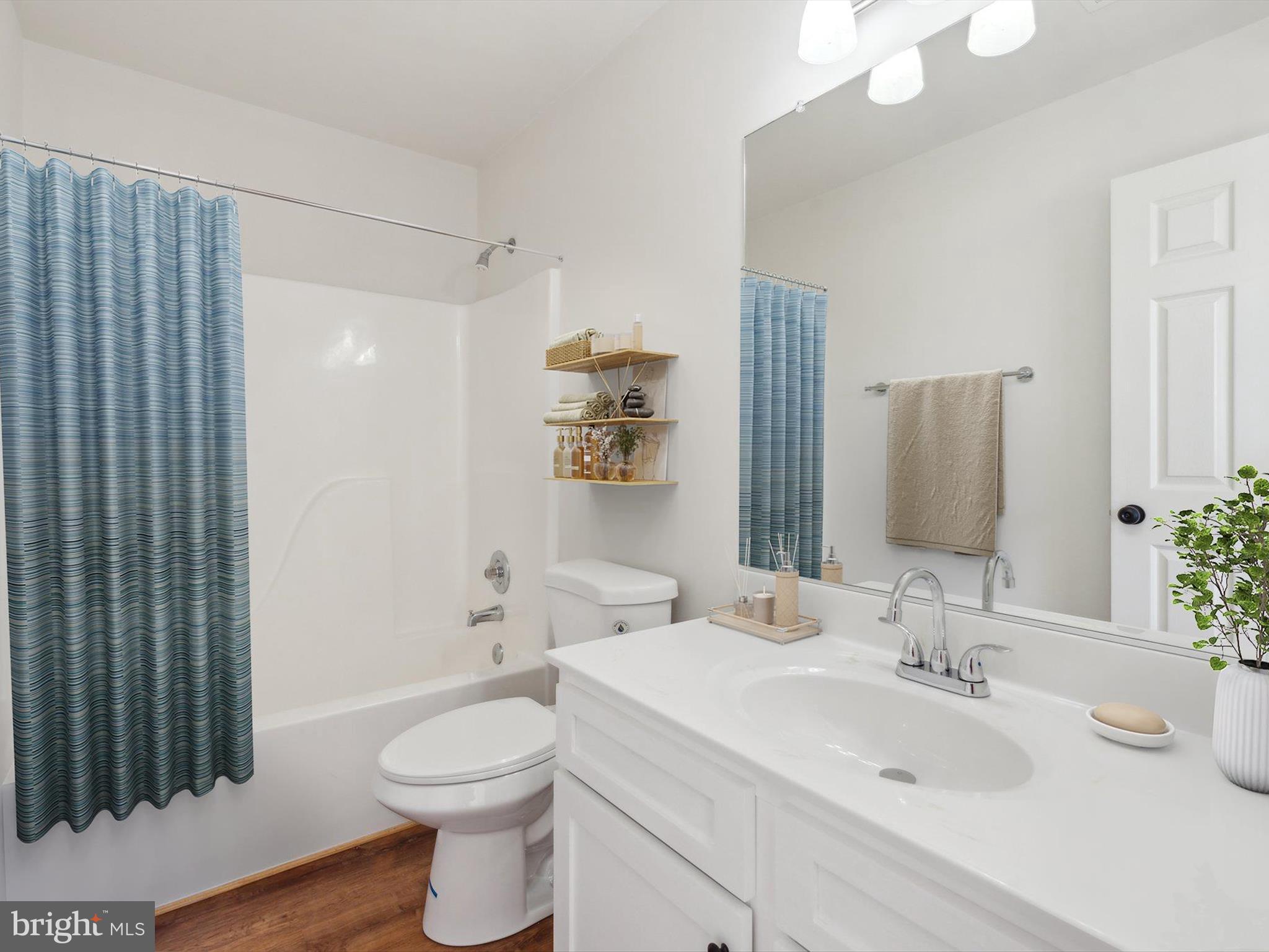 THE MEWS AT MENLOUGH - Residential