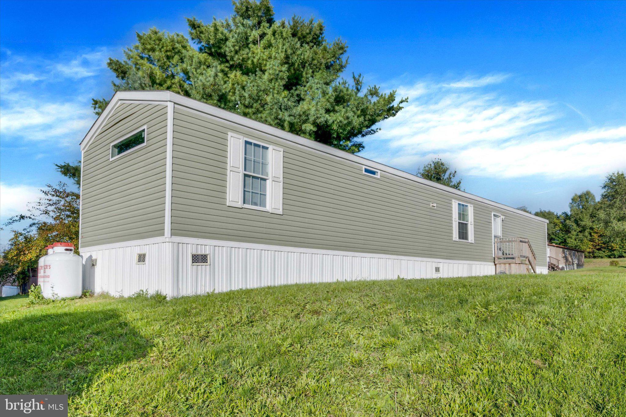 33 DALLAS DRIVE