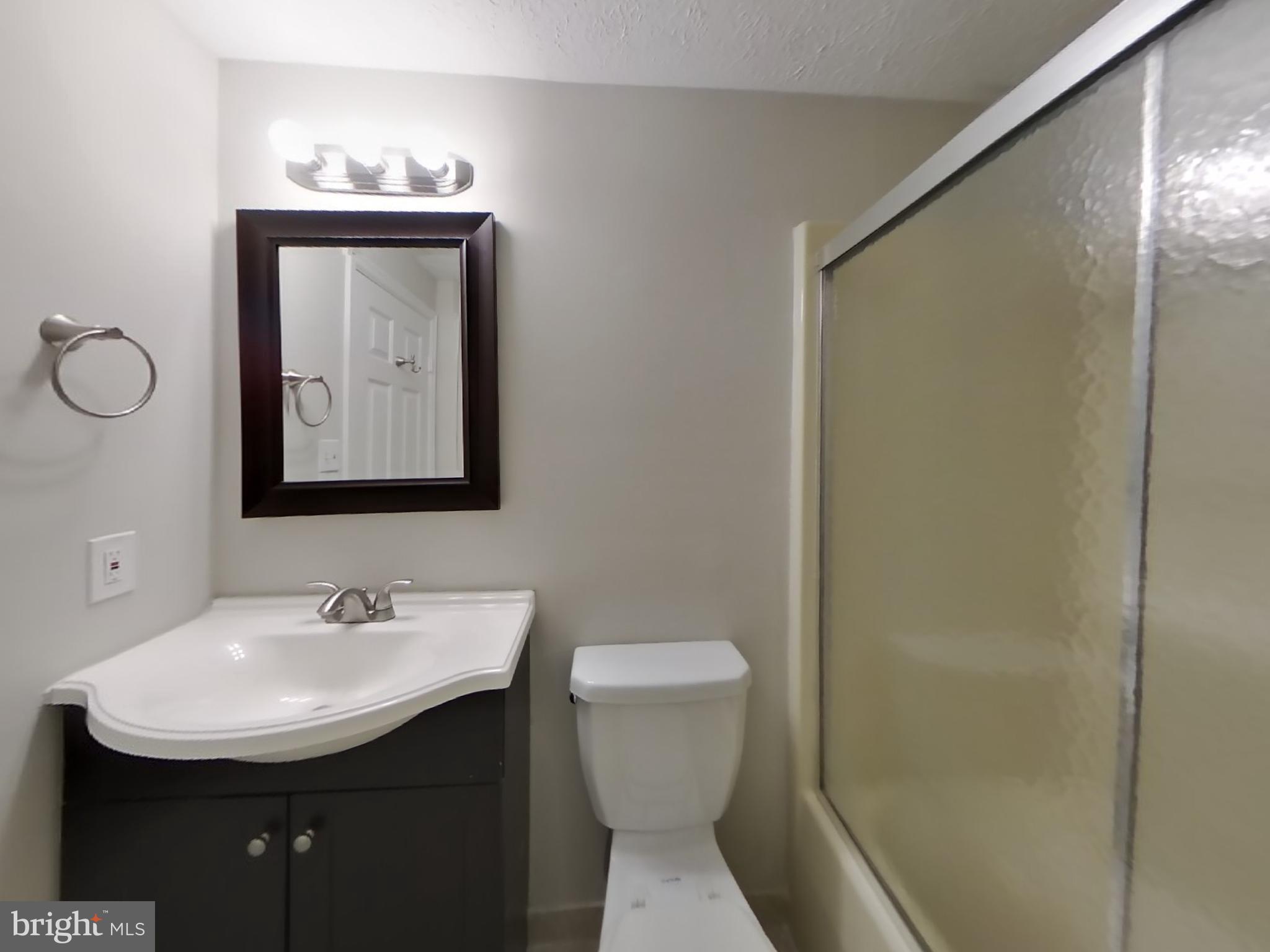 PORT O DUMFRIES - Residential Lease