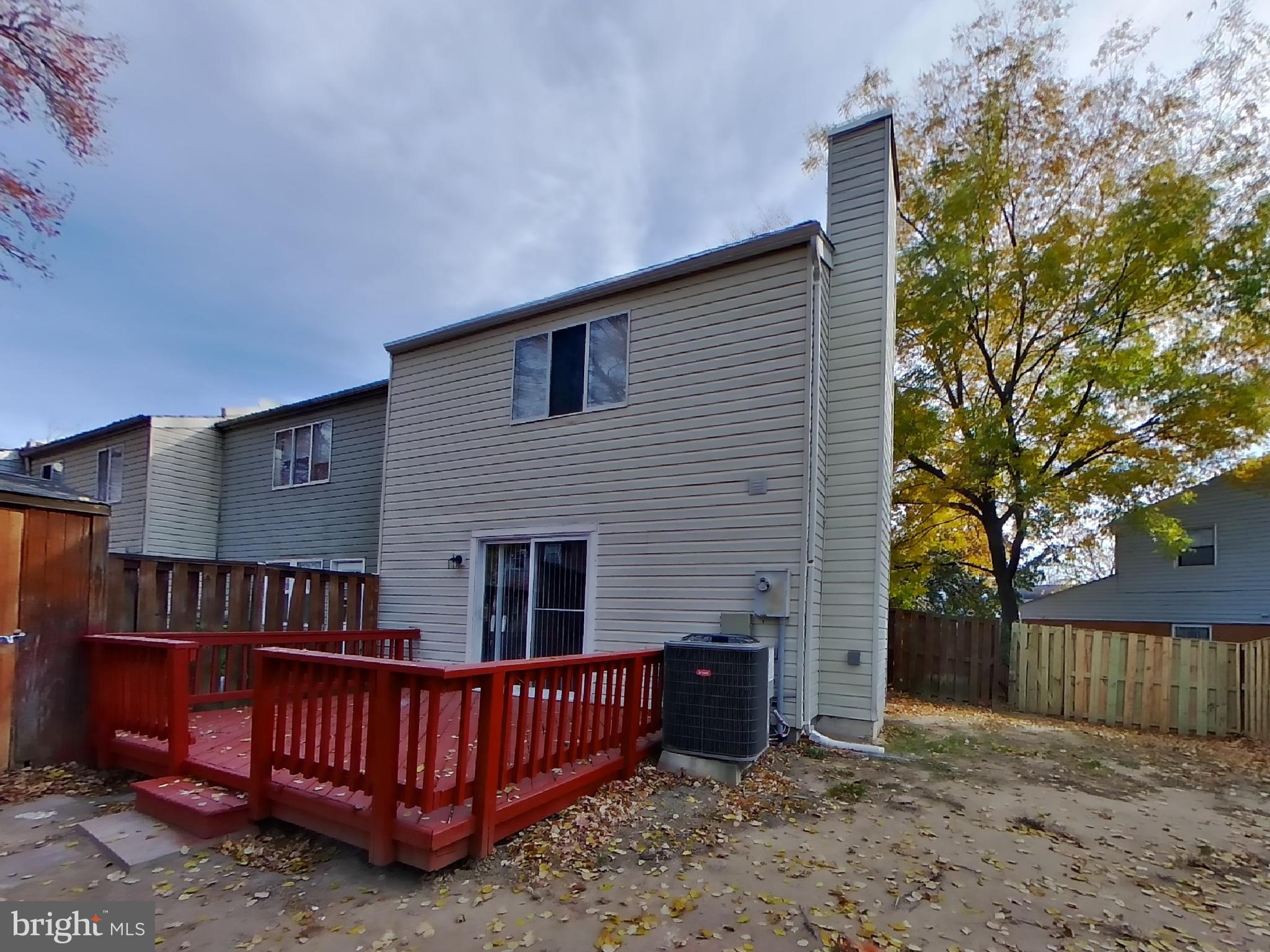 PORT O DUMFRIES - Residential Lease