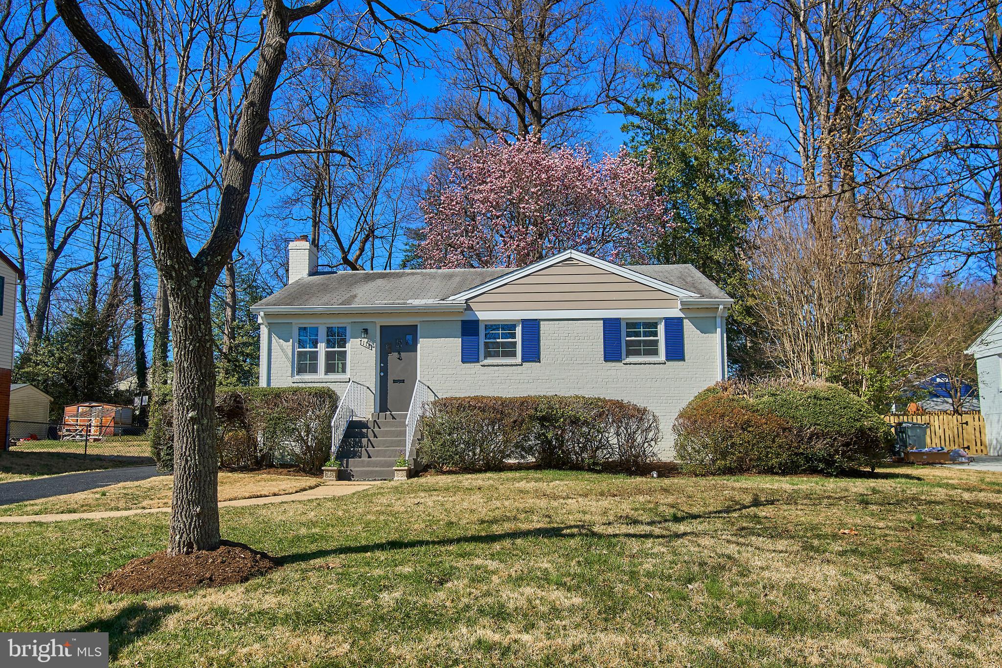 BROYHILL PARK - Residential