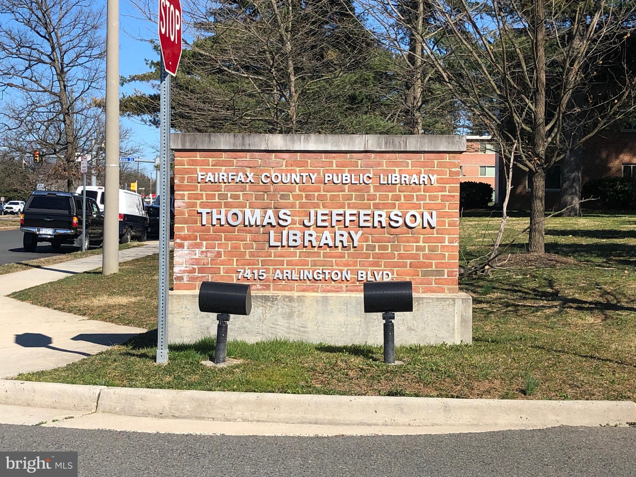 BROYHILL PARK - Residential