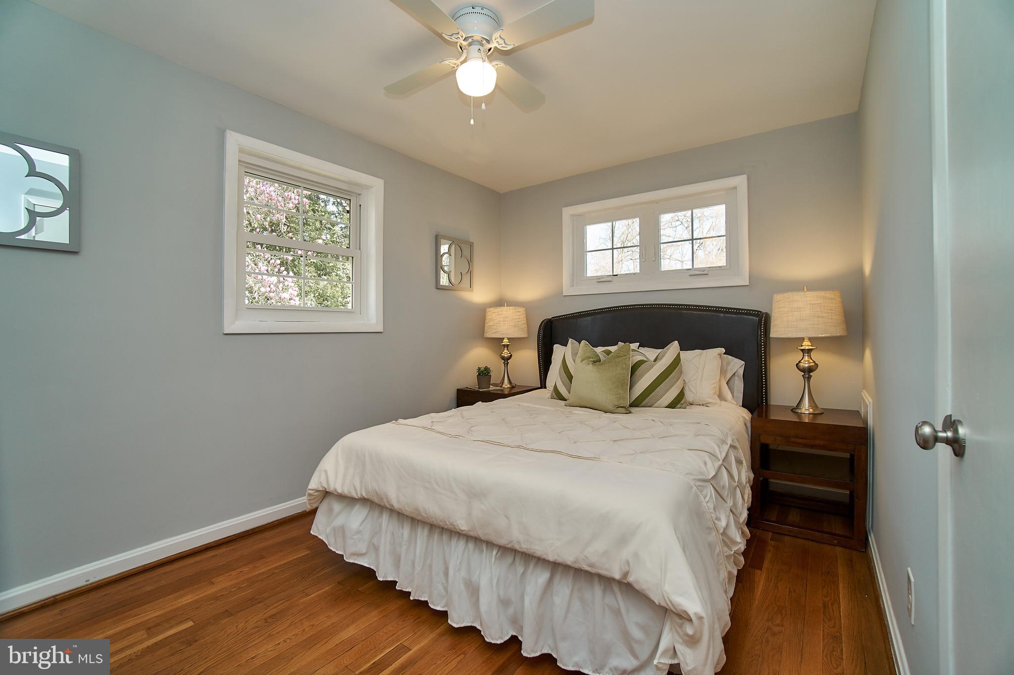 BROYHILL PARK - Residential