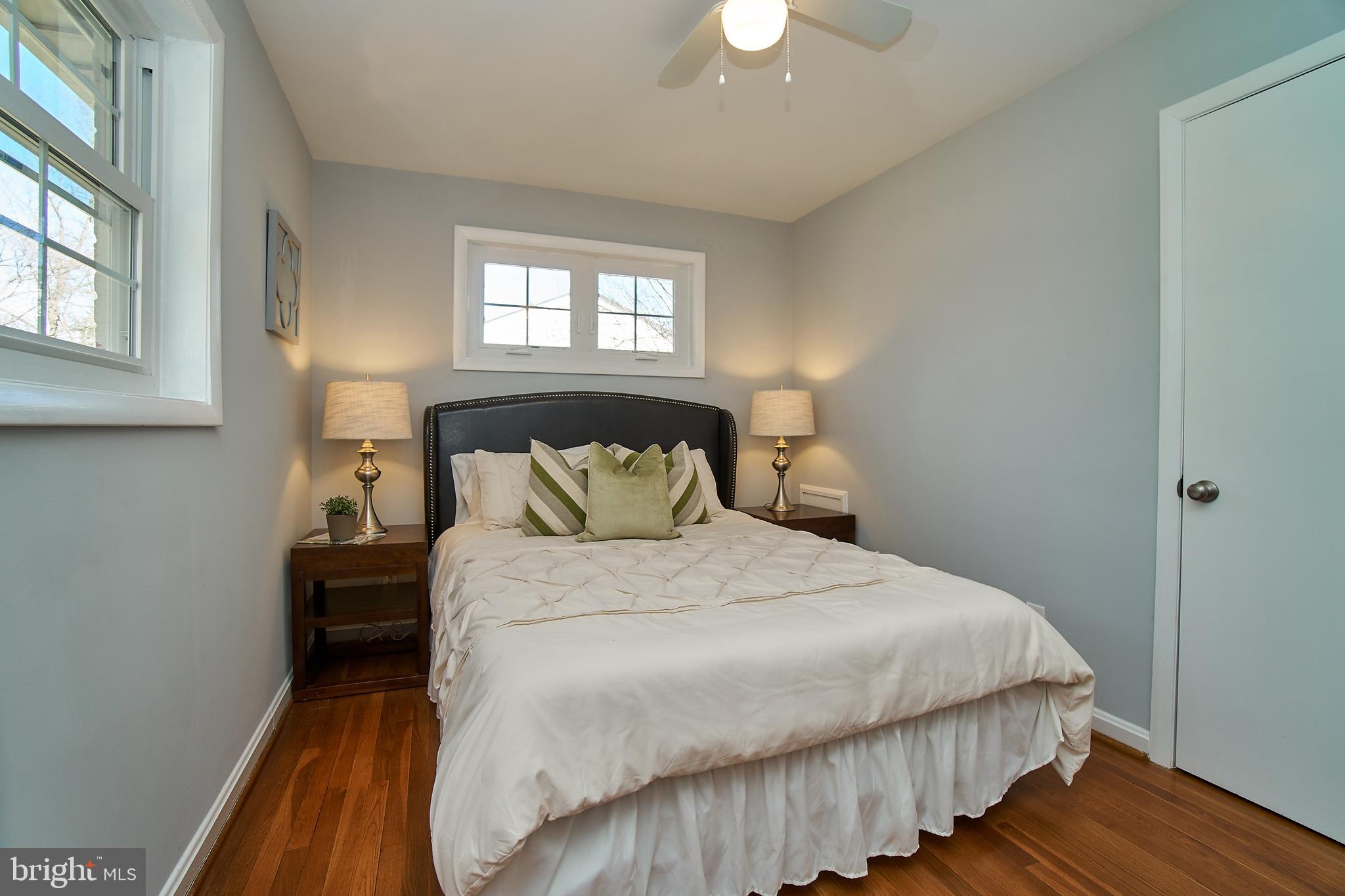 BROYHILL PARK - Residential