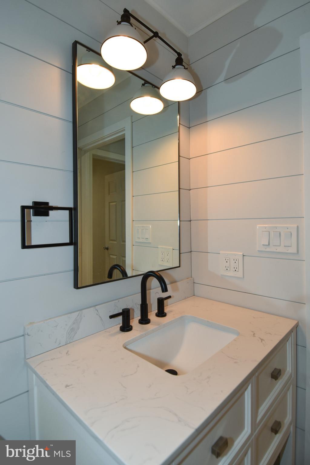 BRENTWOOD - Residential Lease