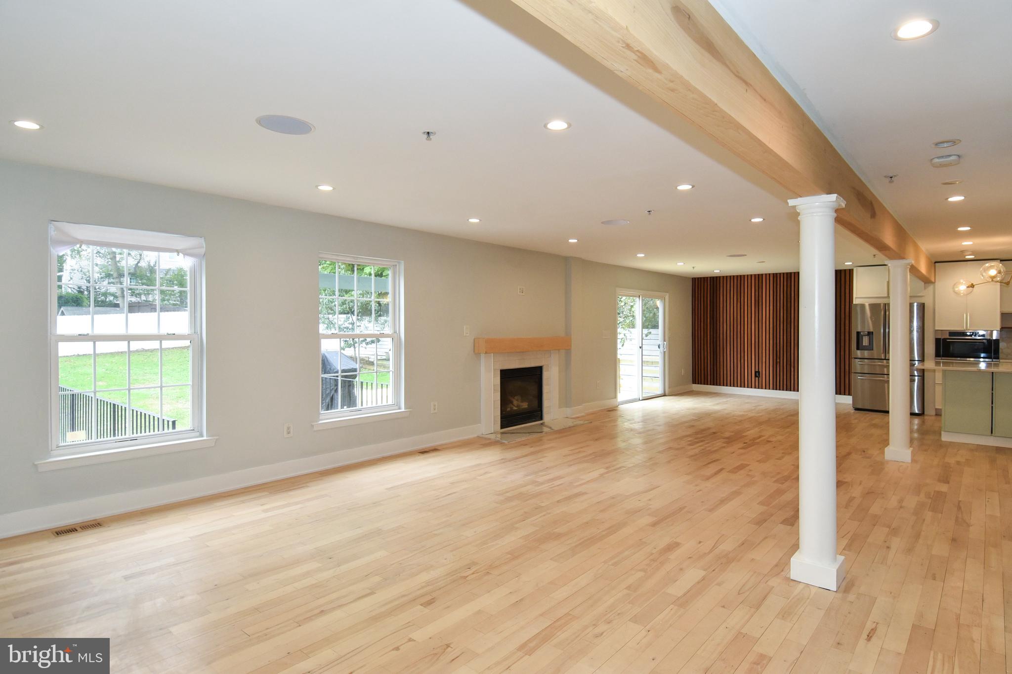 BRENTWOOD - Residential Lease