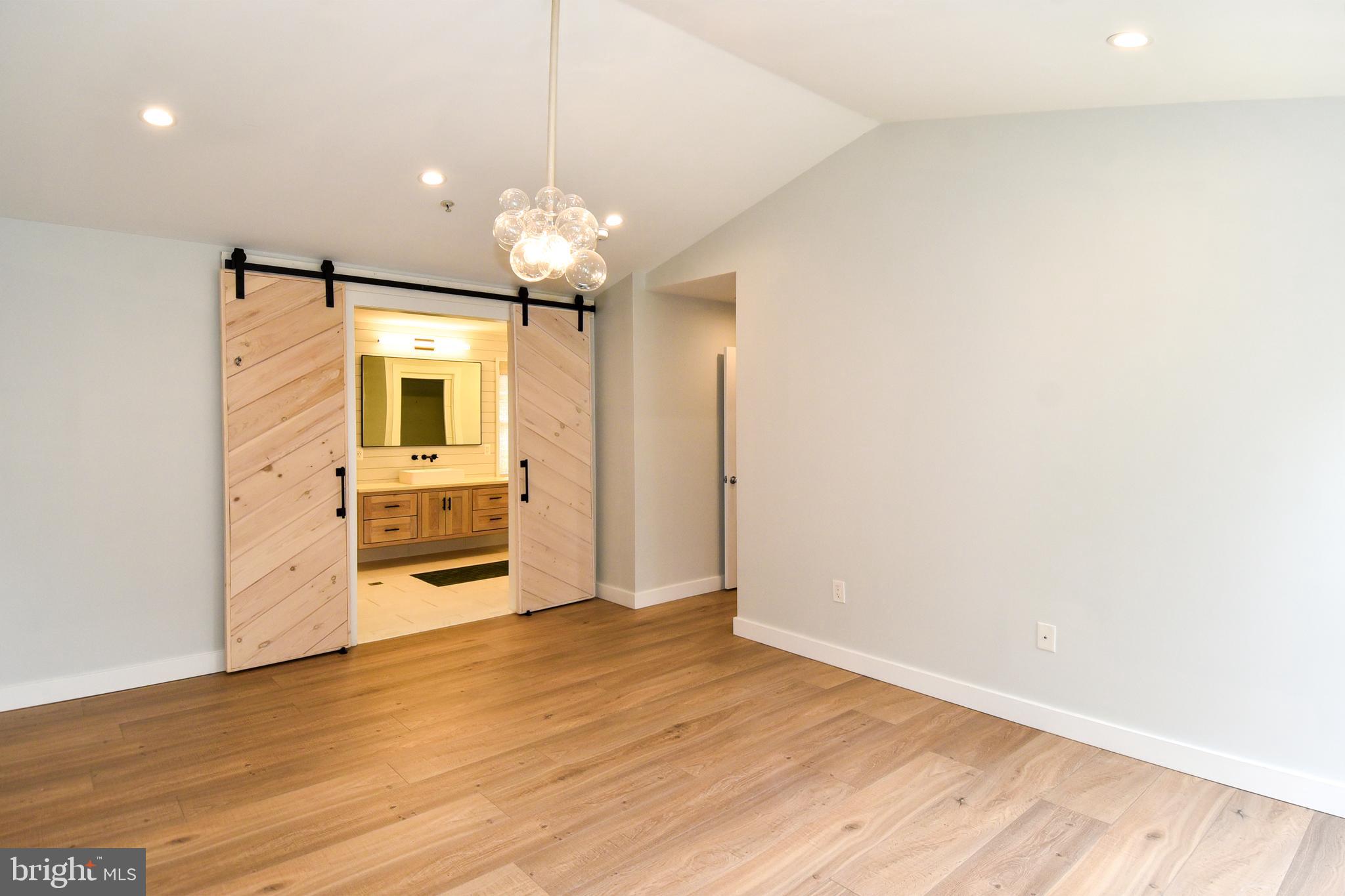 BRENTWOOD - Residential Lease