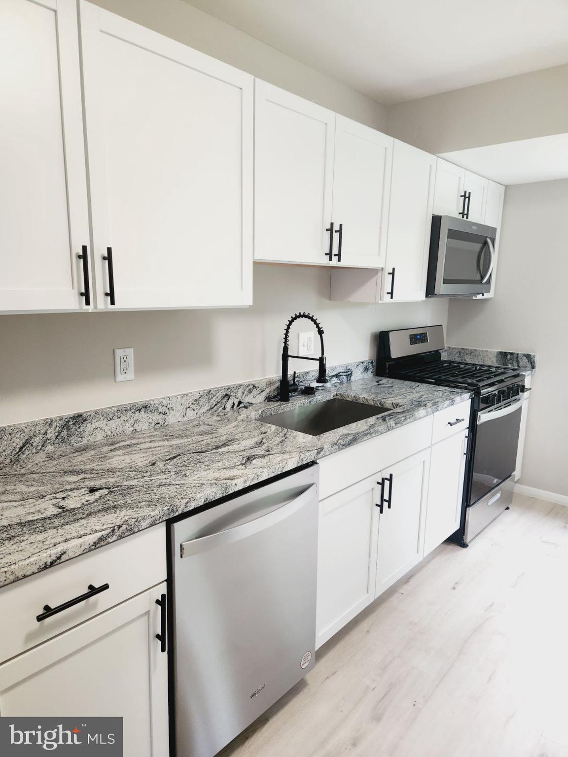 WEYBURN PARK - Residential Lease