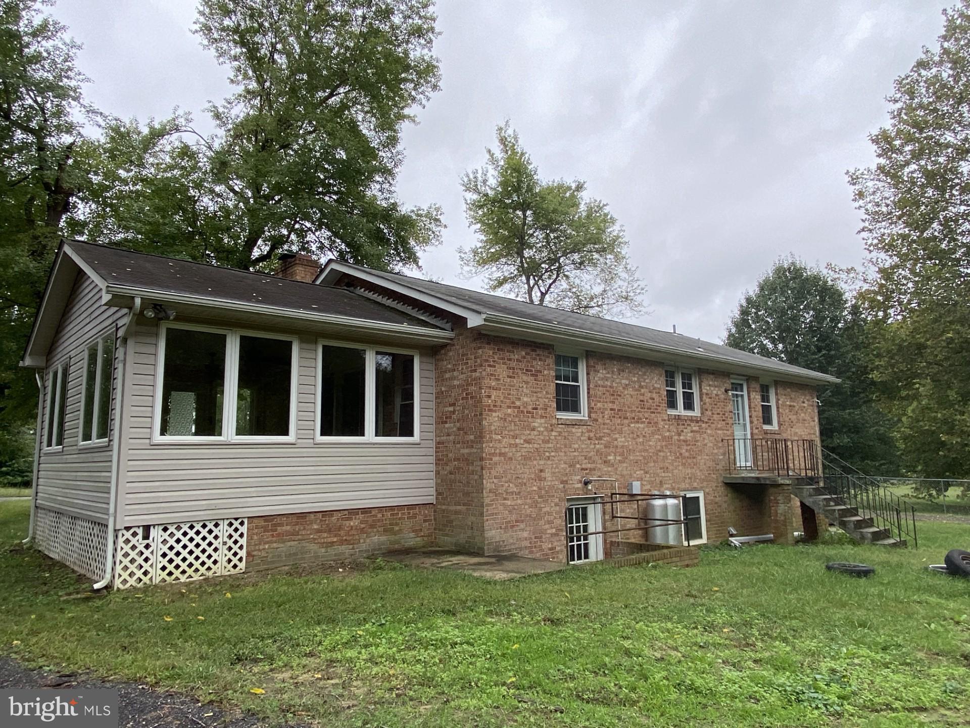 OAKLAND ACRES - Residential