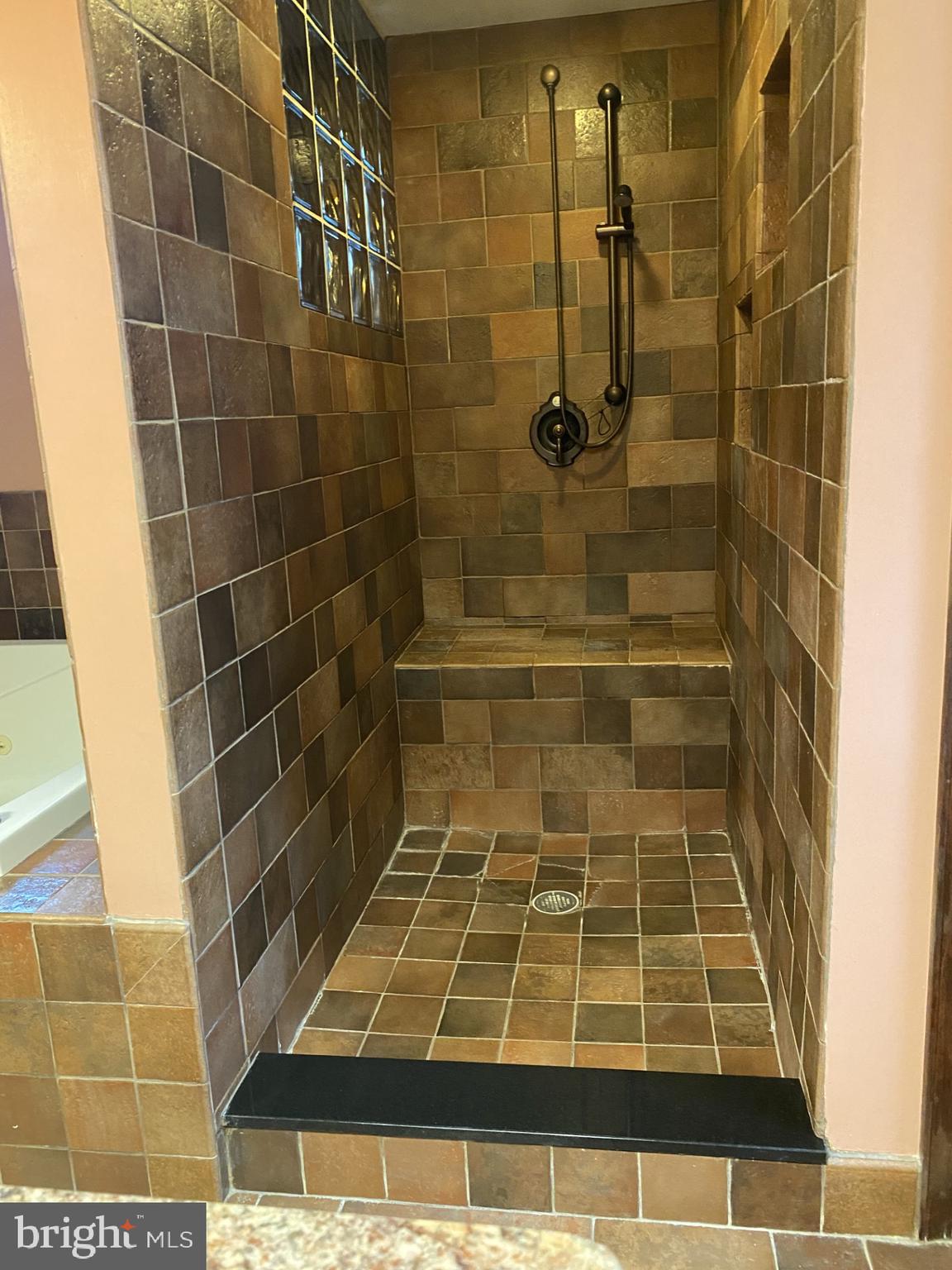 OAKLAND ACRES - Residential