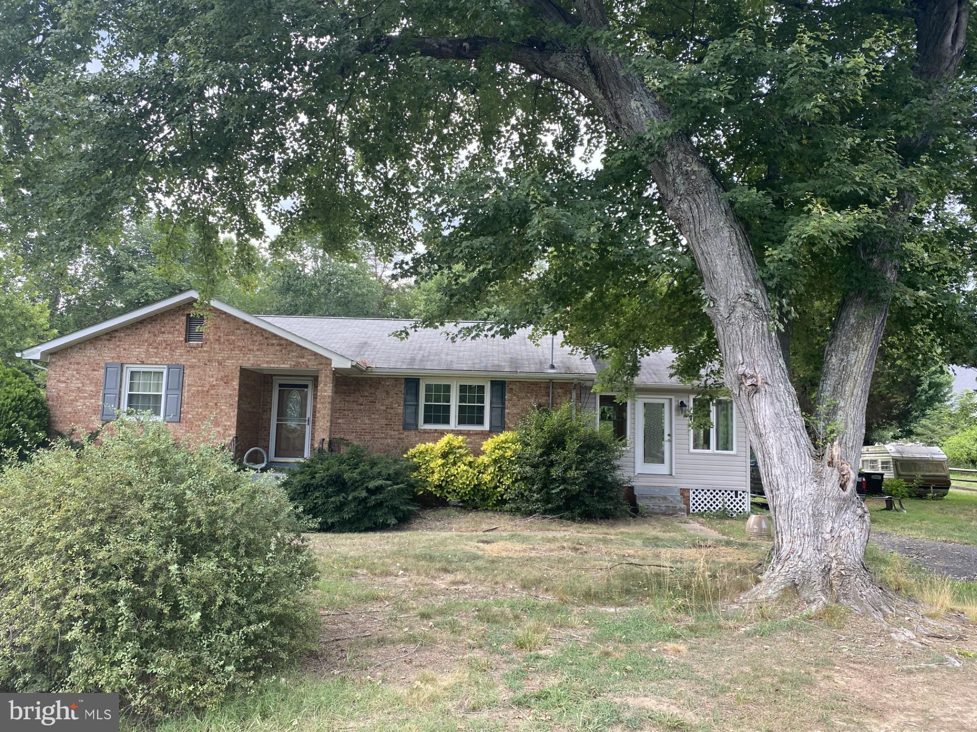 OAKLAND ACRES - Residential