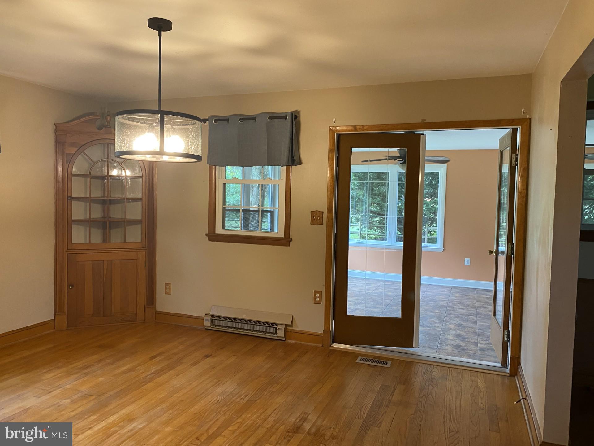 OAKLAND ACRES - Residential