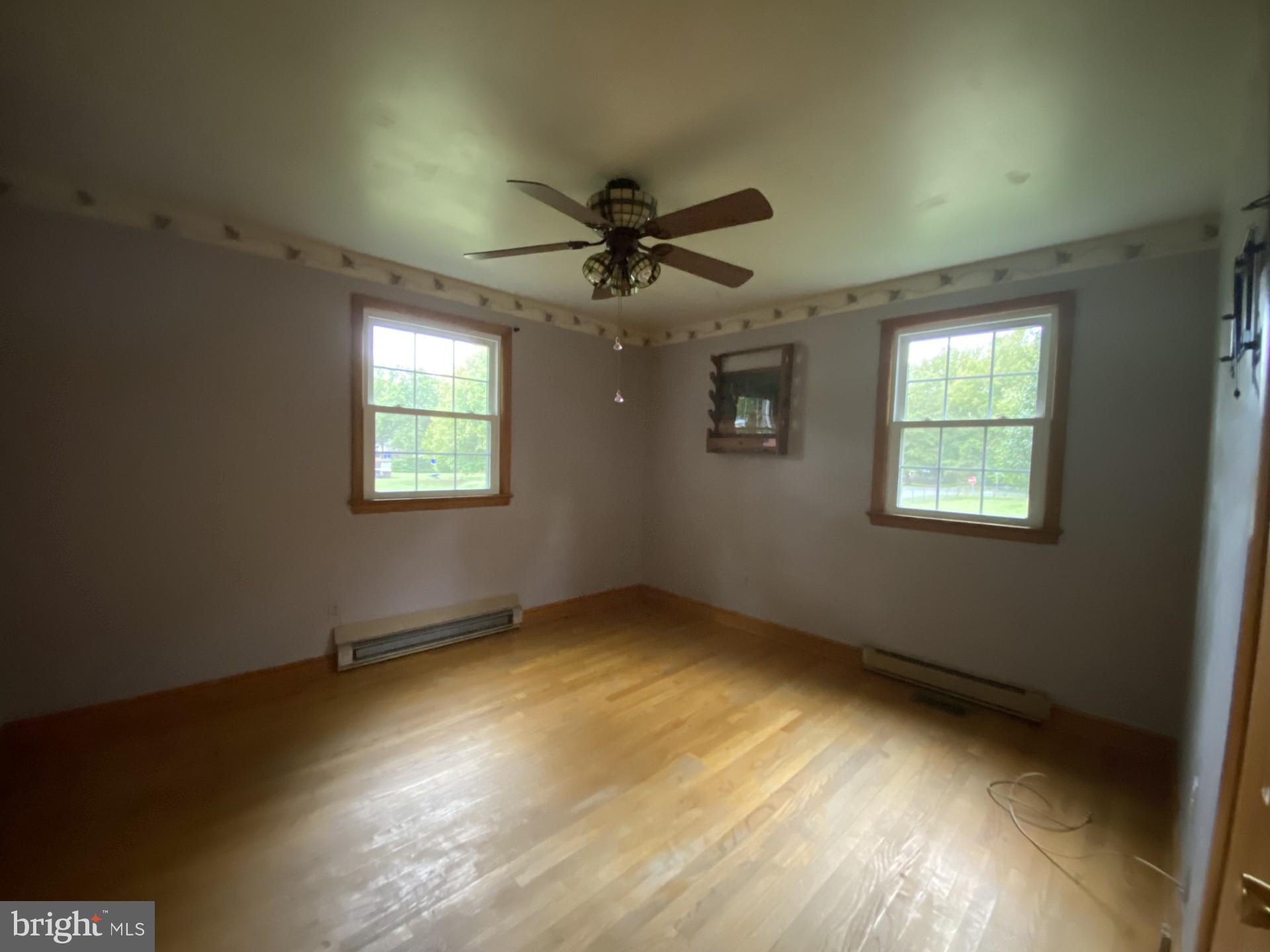 OAKLAND ACRES - Residential