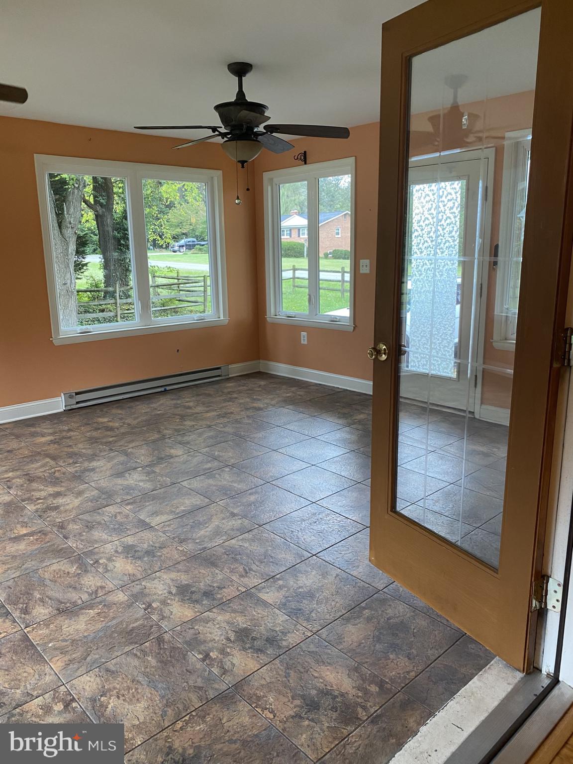 OAKLAND ACRES - Residential