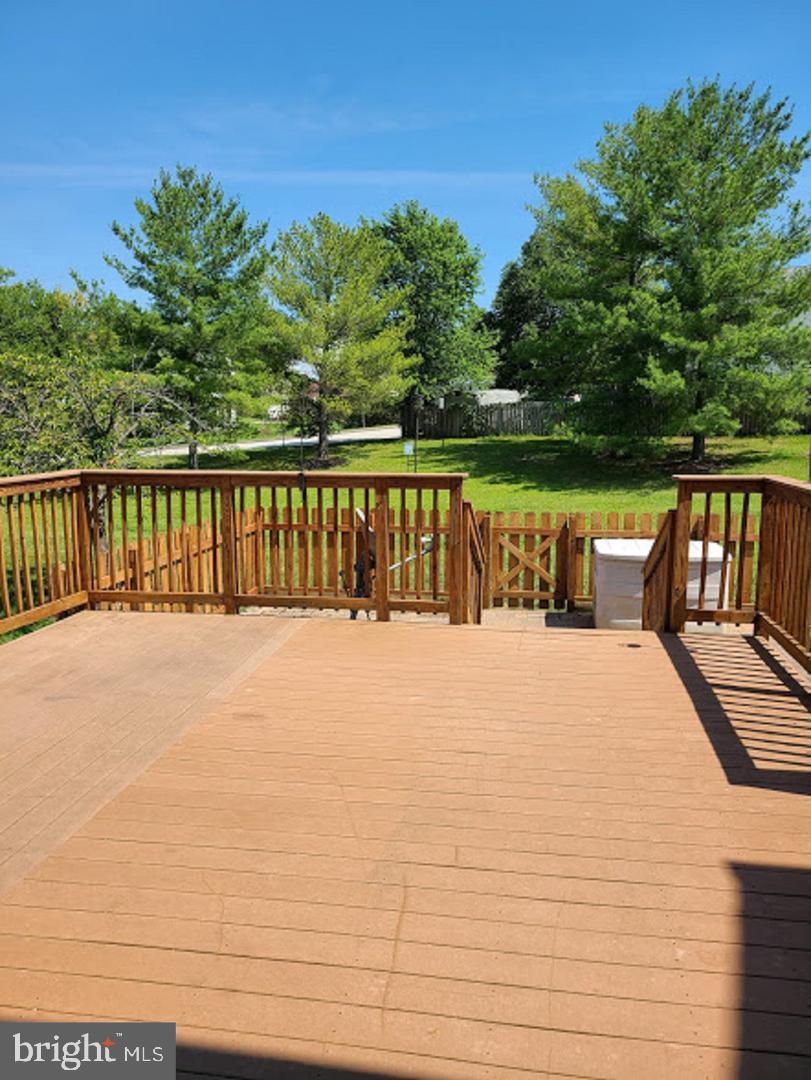 THE MEADOWS - Residential Lease