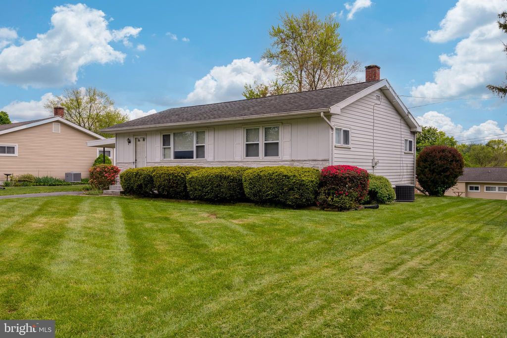 Photo of 2624 CHAPEL RD, LANCASTER, PA 17603 (MLS # PALA2034328)