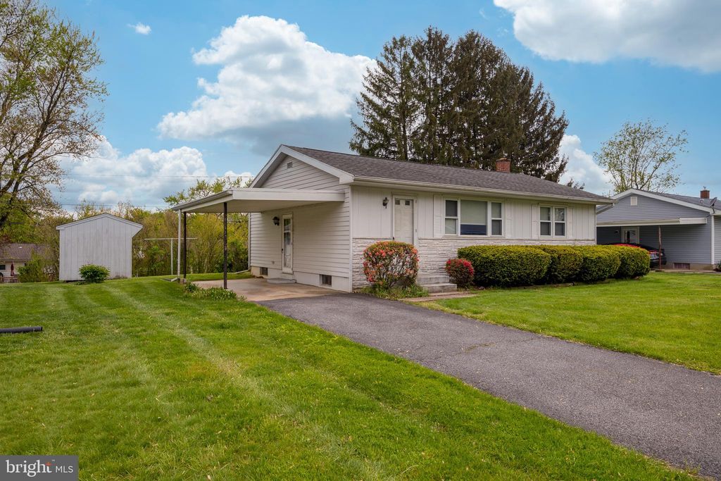 Photo of 2624 CHAPEL RD, LANCASTER, PA 17603 (MLS # PALA2034328)