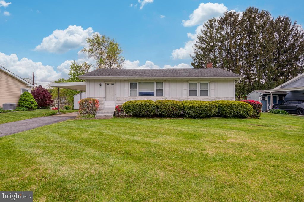 Photo of 2624 CHAPEL RD, LANCASTER, PA 17603 (MLS # PALA2034328)