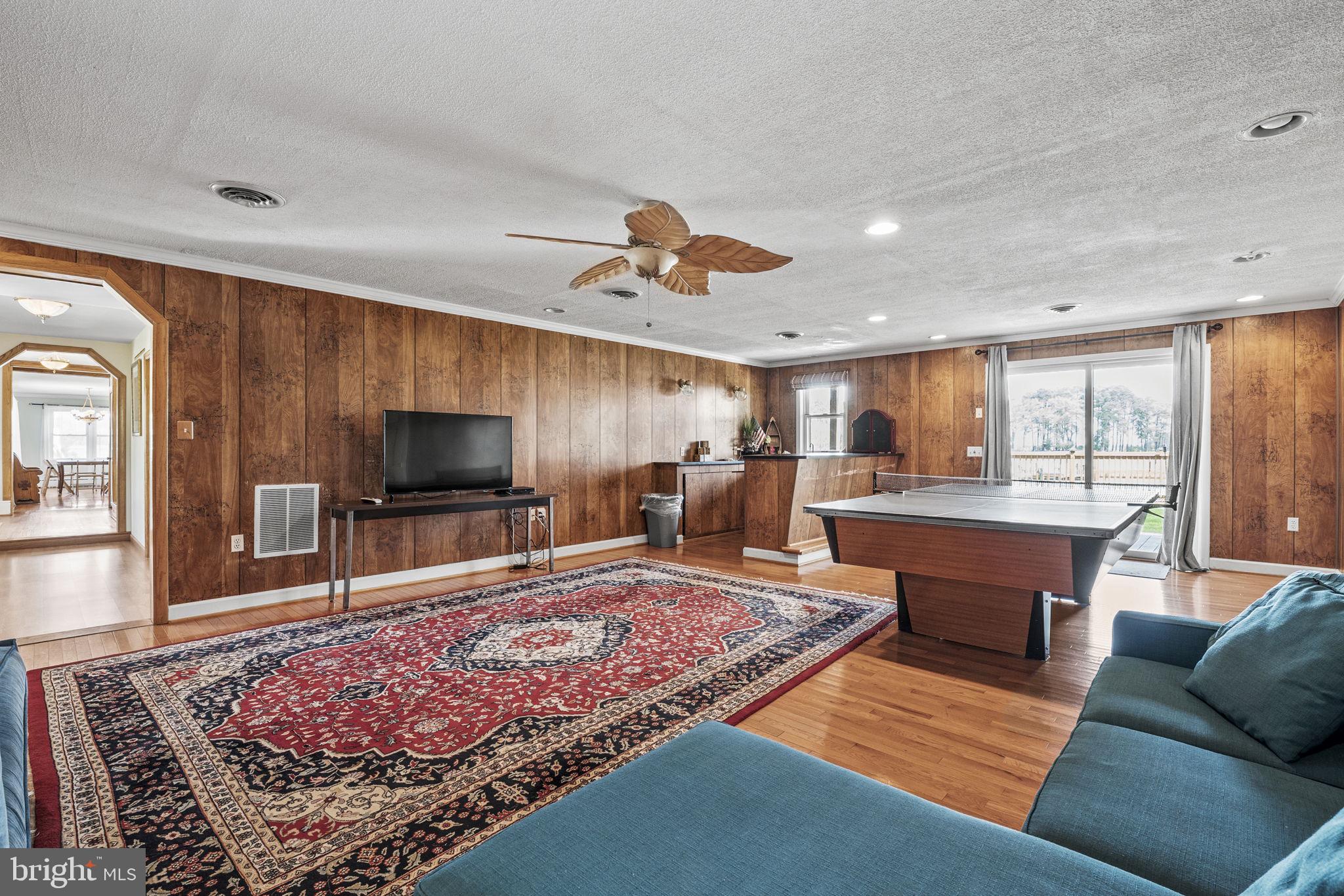 KENT ISLAND ESTATES - Residential