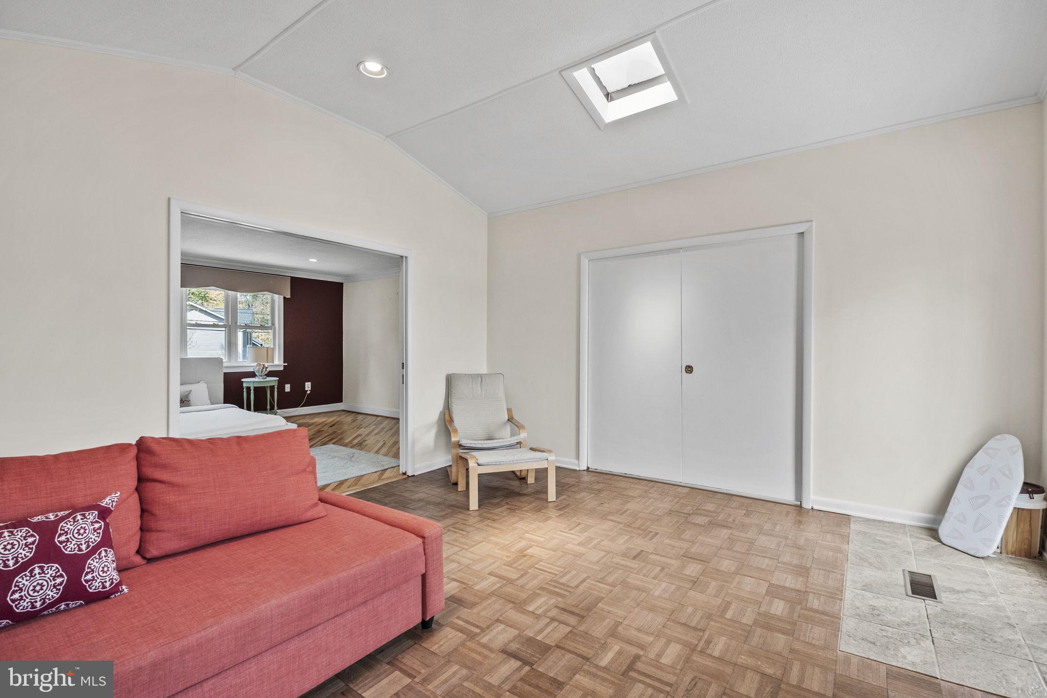 KENT ISLAND ESTATES - Residential