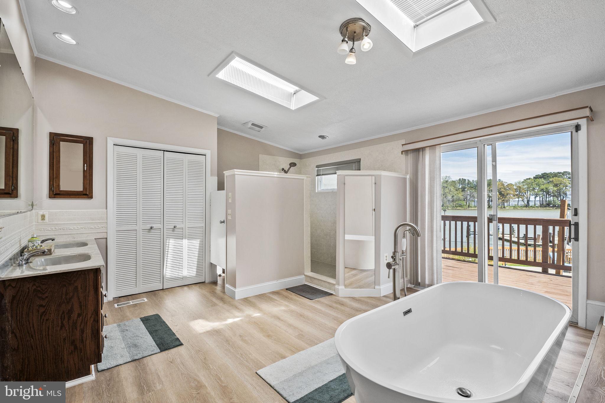 KENT ISLAND ESTATES - Residential