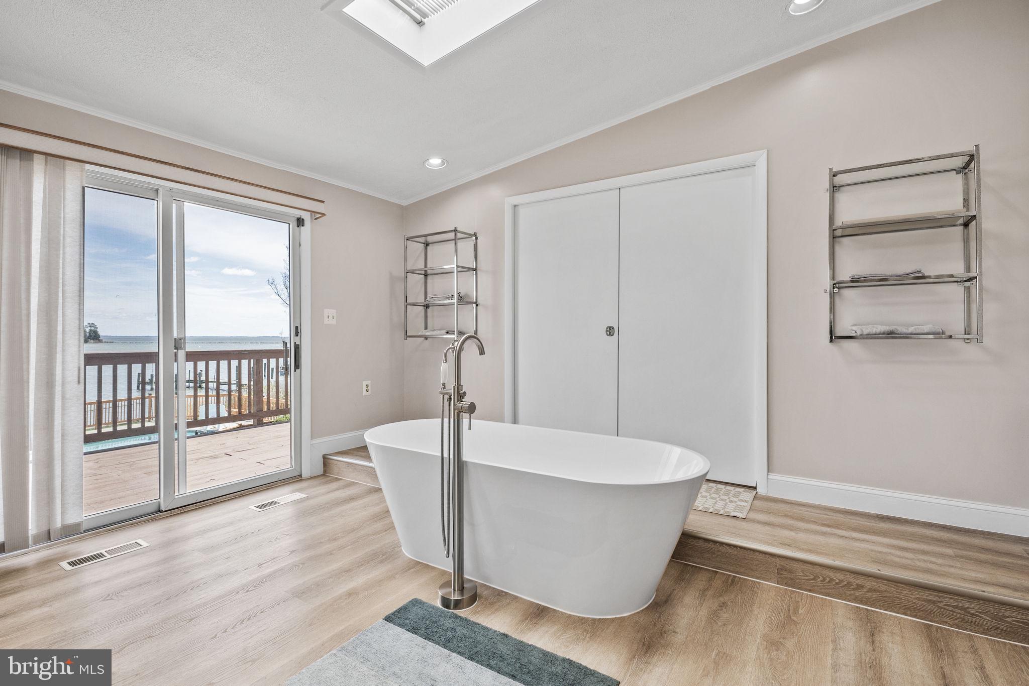 KENT ISLAND ESTATES - Residential