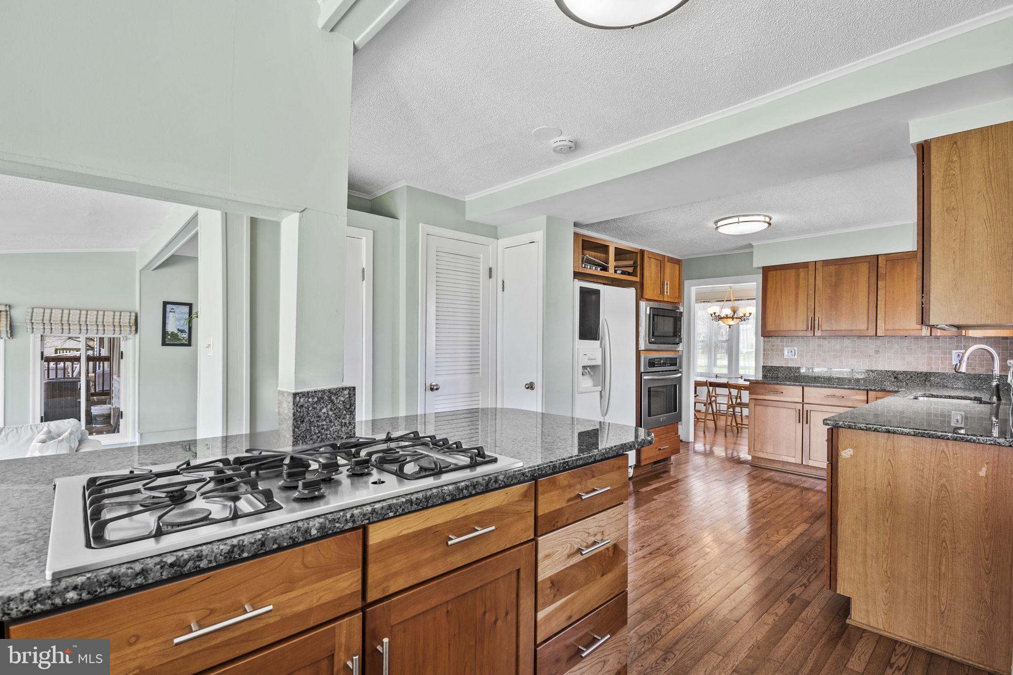 KENT ISLAND ESTATES - Residential