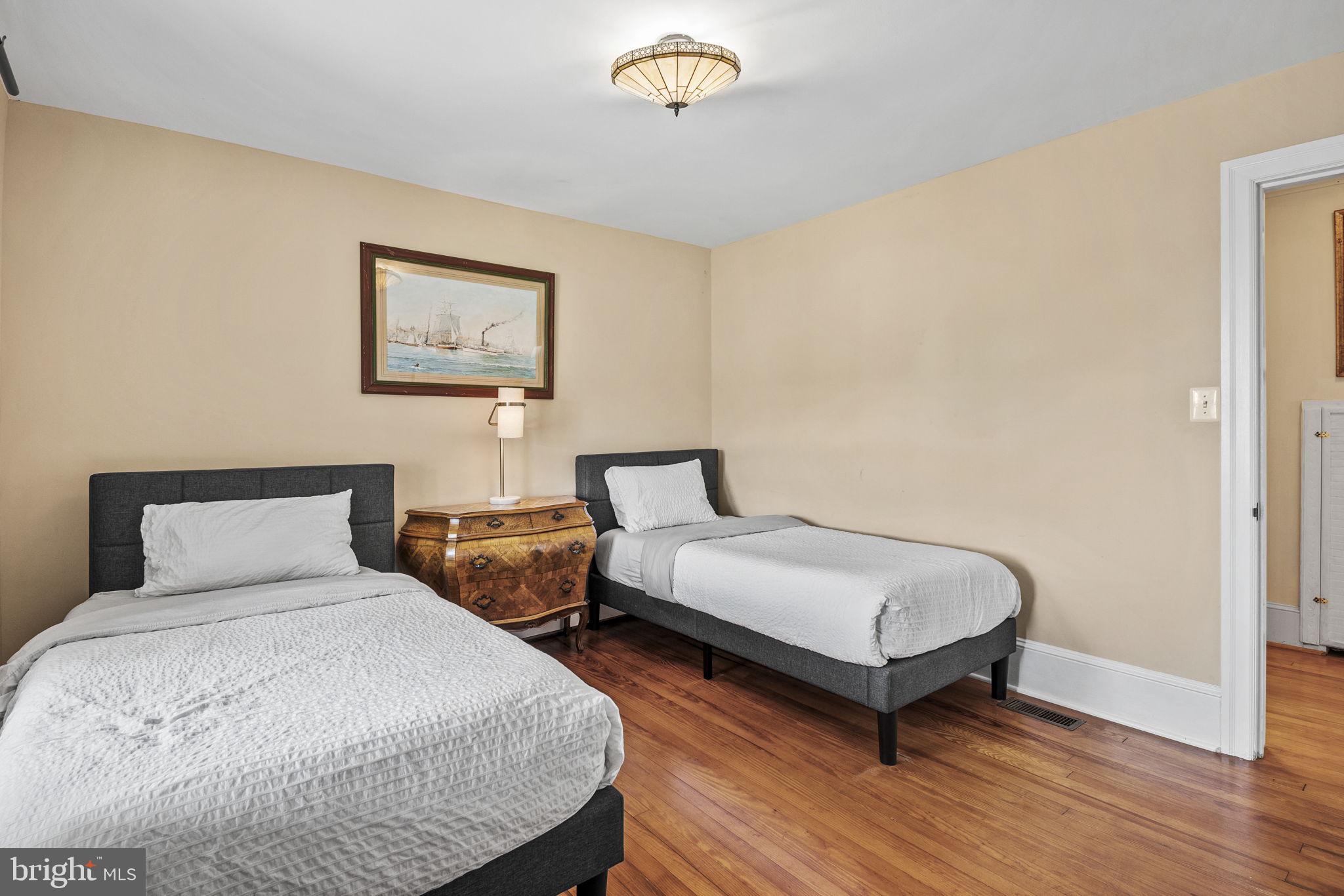 KENT ISLAND ESTATES - Residential