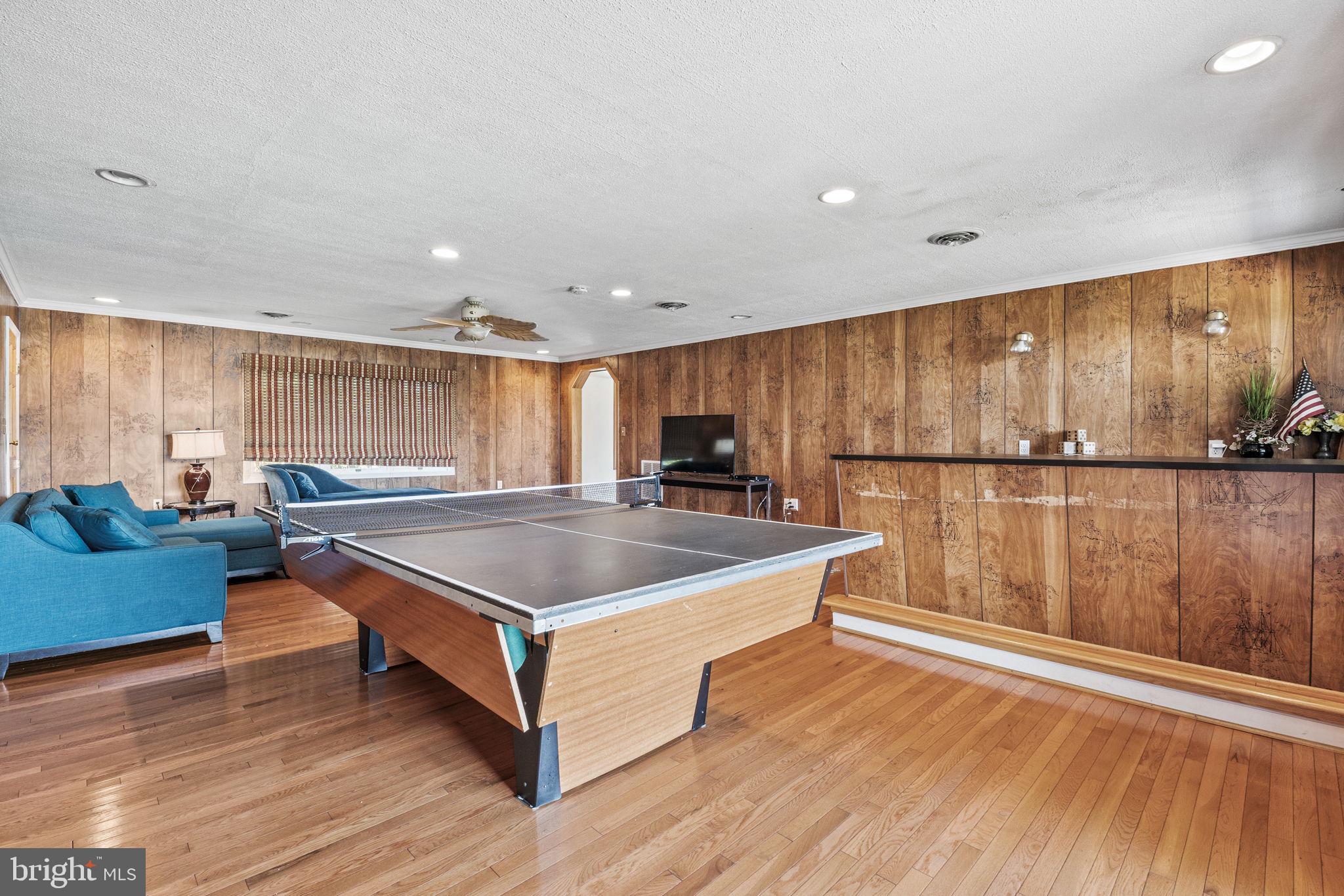 KENT ISLAND ESTATES - Residential