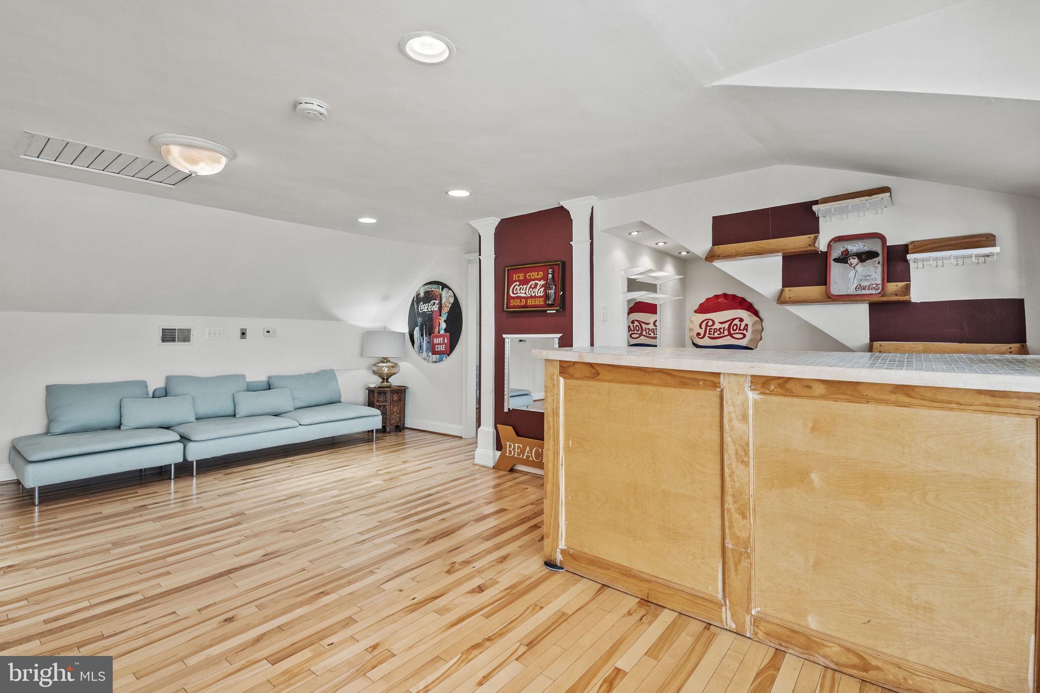 KENT ISLAND ESTATES - Residential