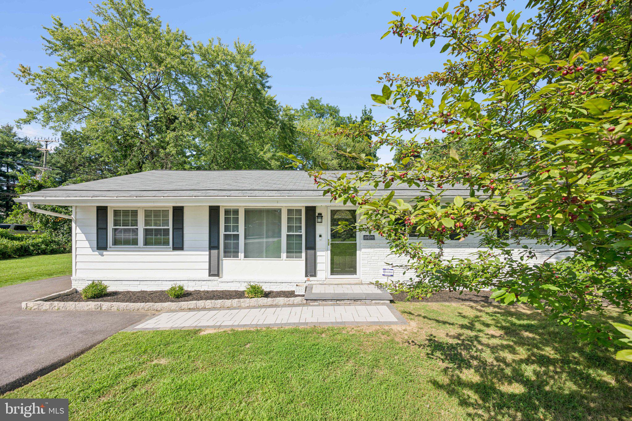 3908 ALBERTA AVENUE