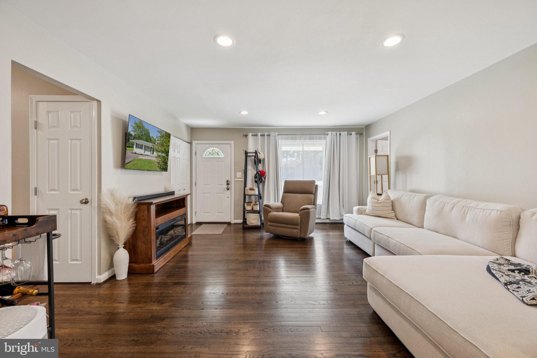 BLOSSOM HILLS - Residential