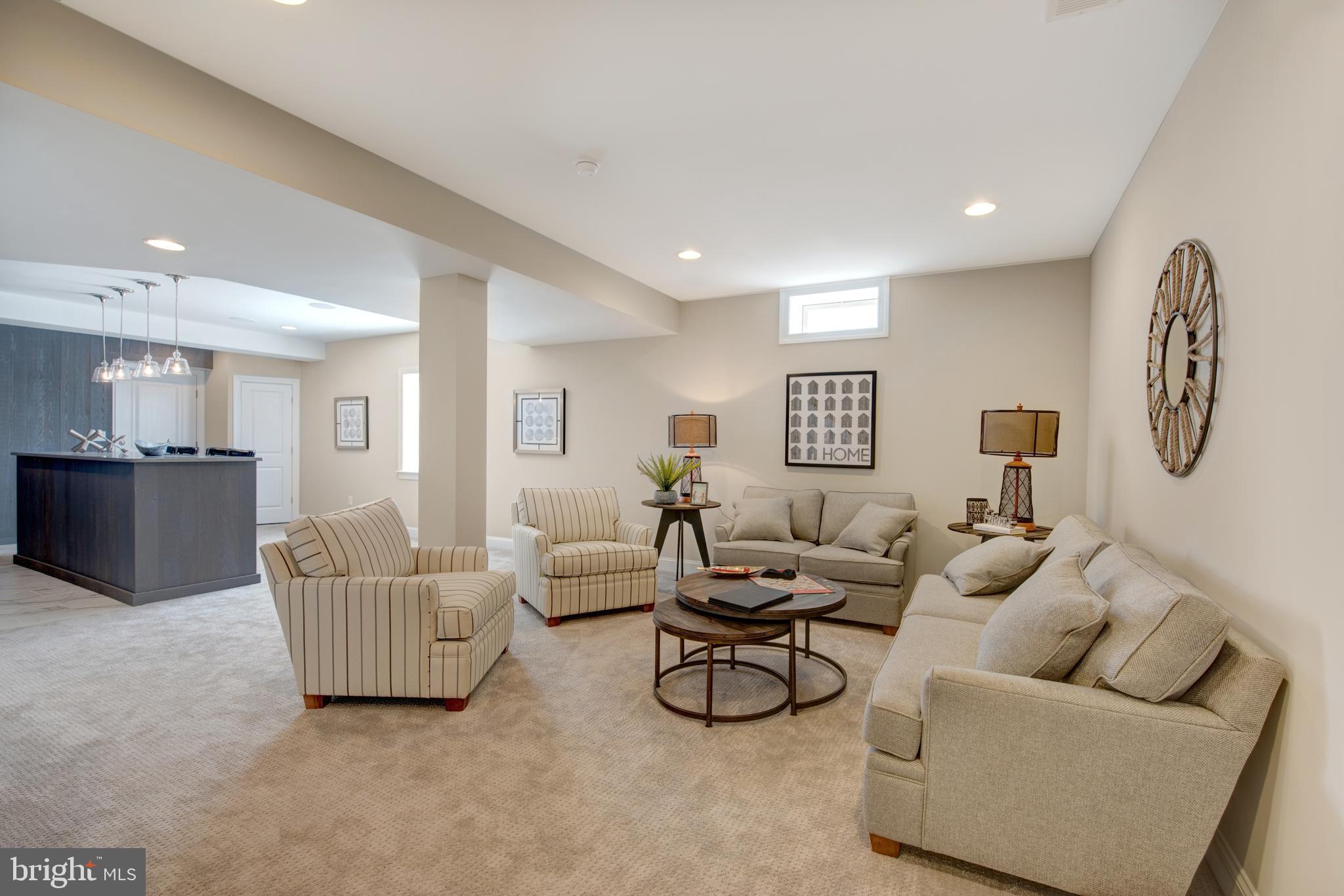 GREENE HILL FARM EST - Residential