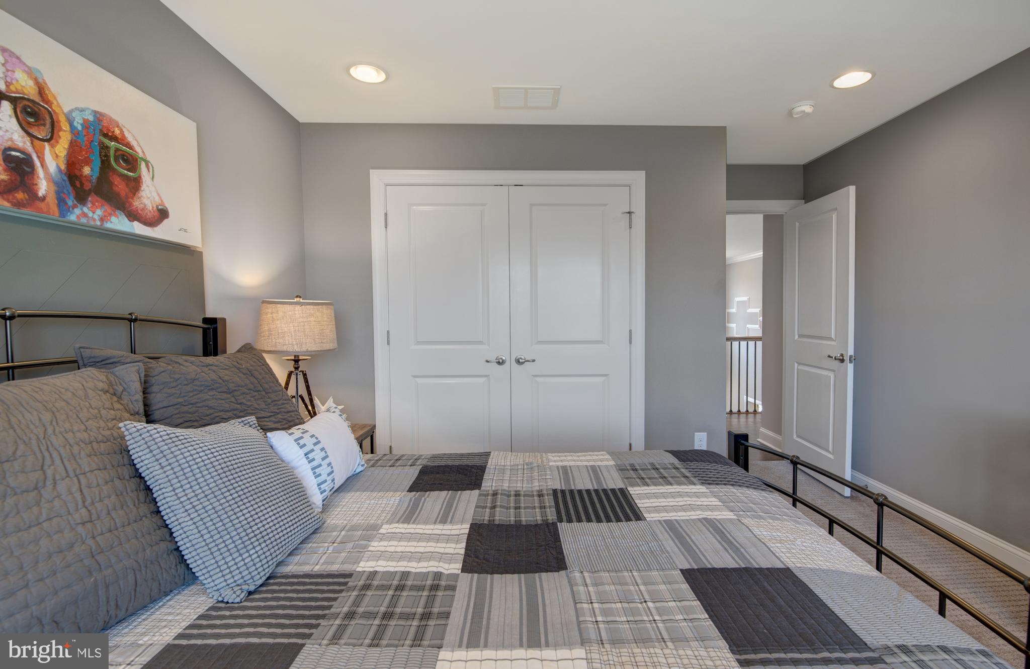 GREENE HILL FARM EST - Residential