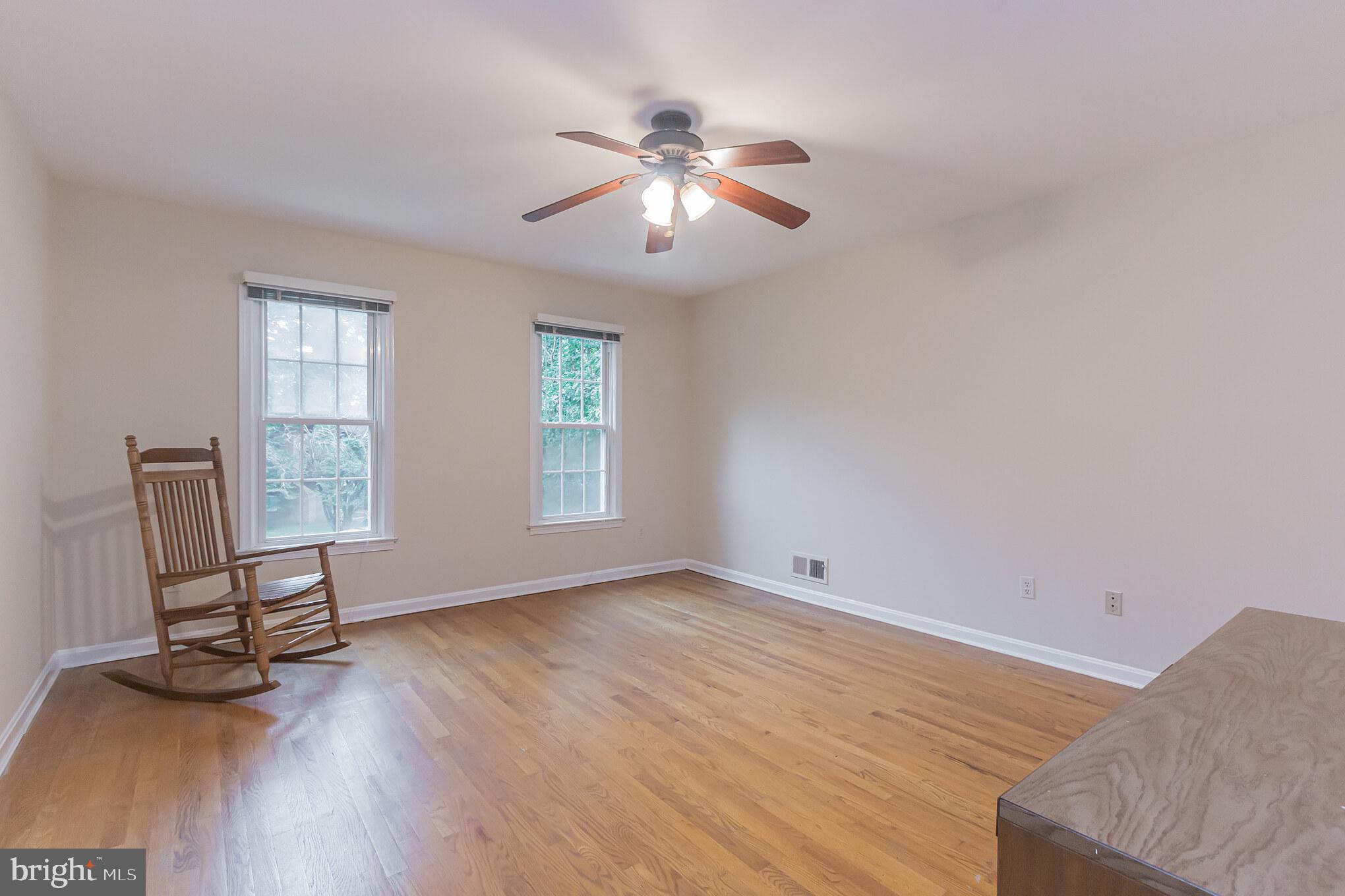 RESTON - Residential