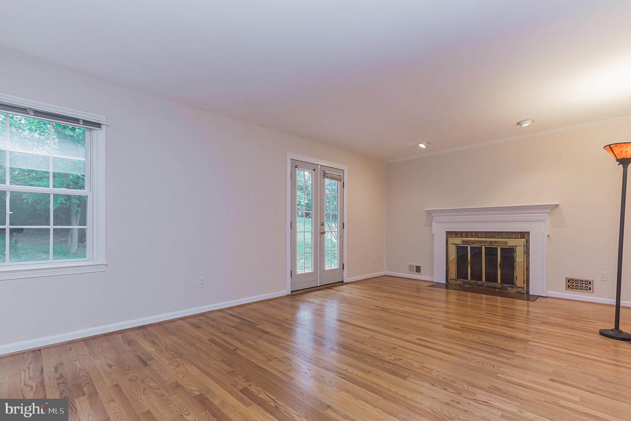 RESTON - Residential