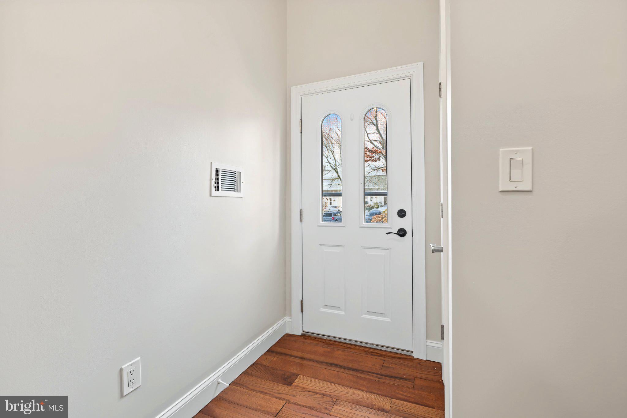 30 TRAFALGAR COURT