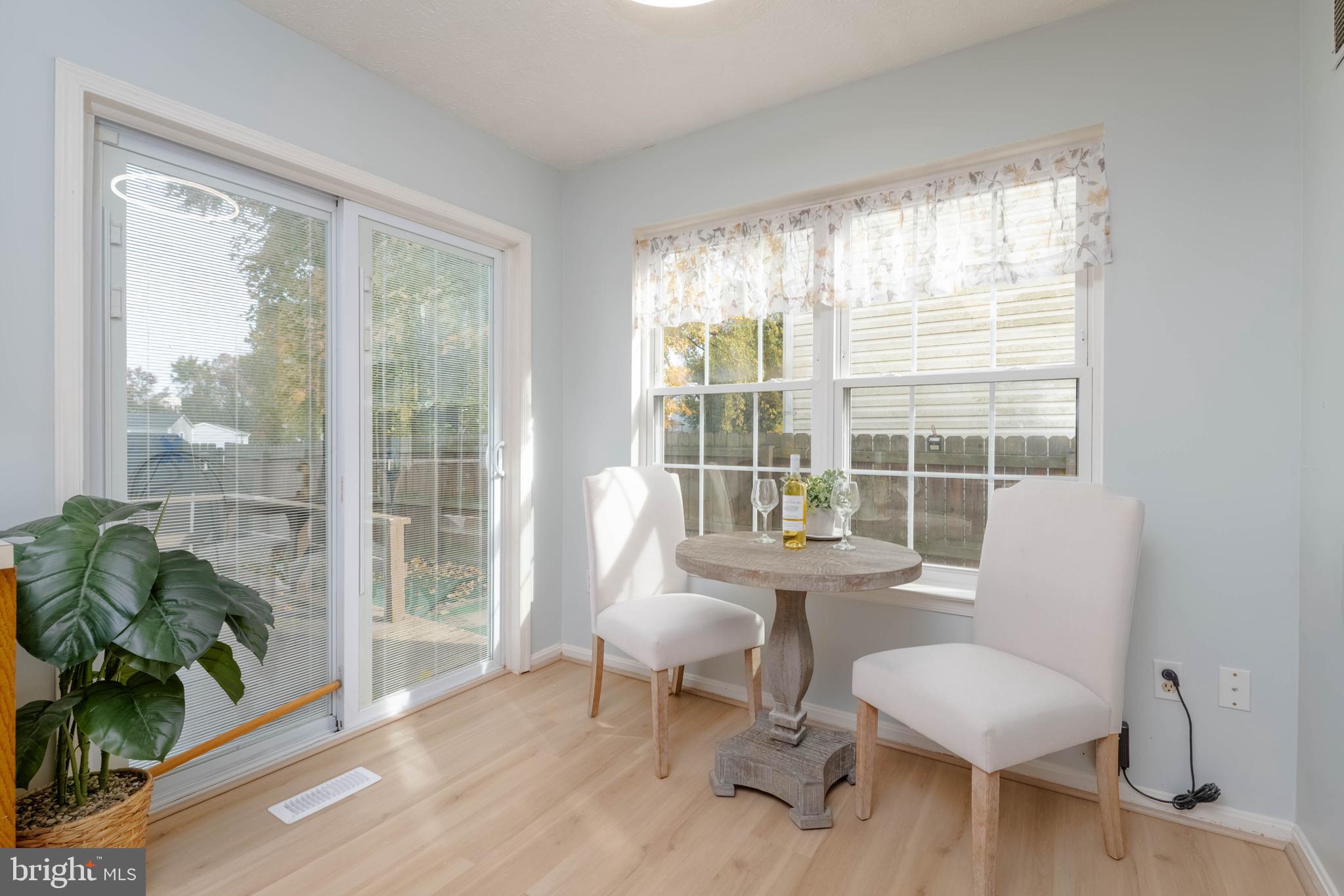 RIVERSIDE - Residential