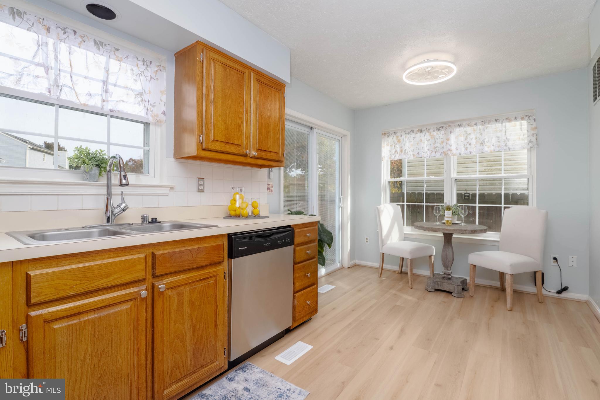 RIVERSIDE - Residential