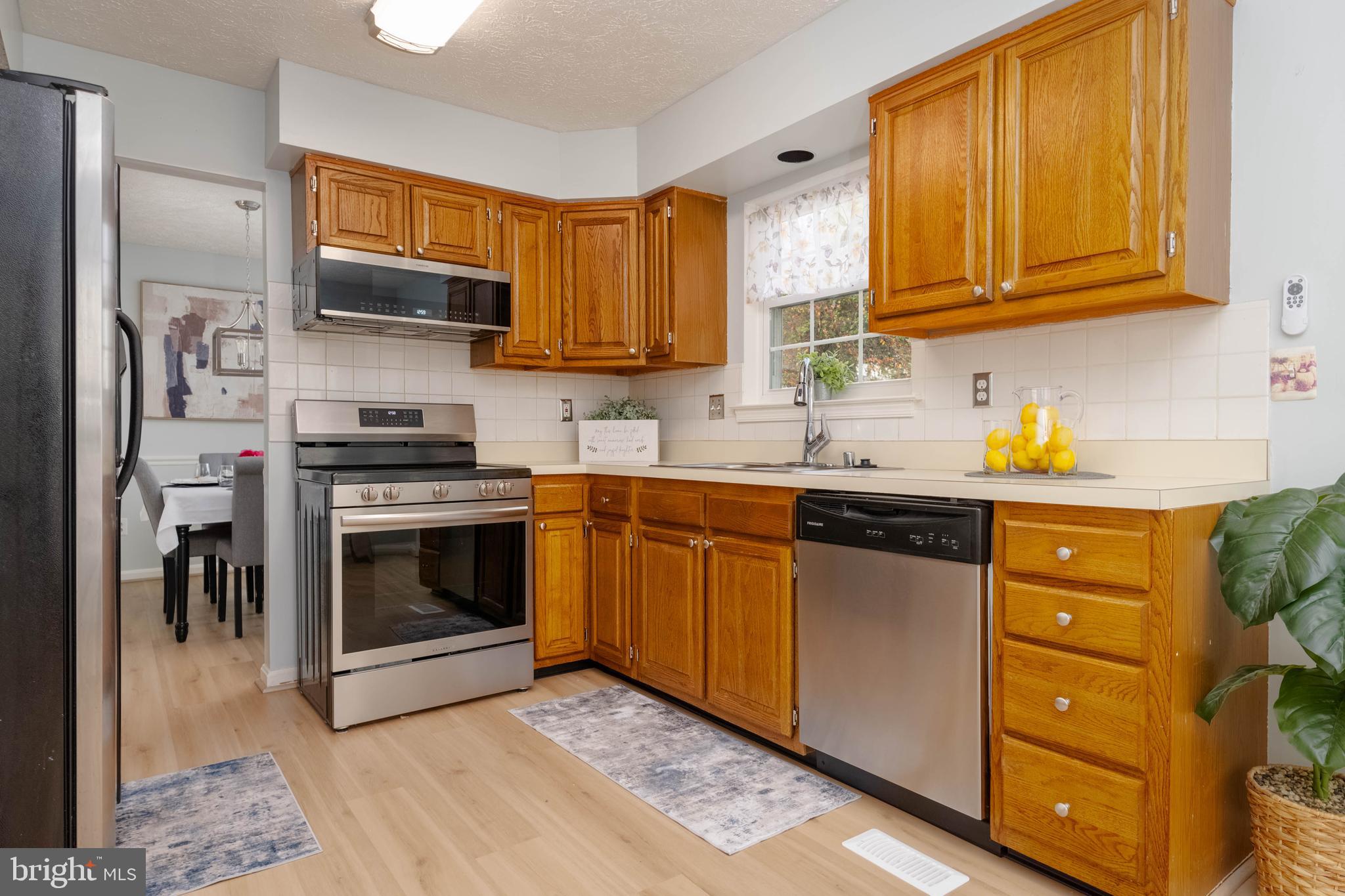 RIVERSIDE - Residential