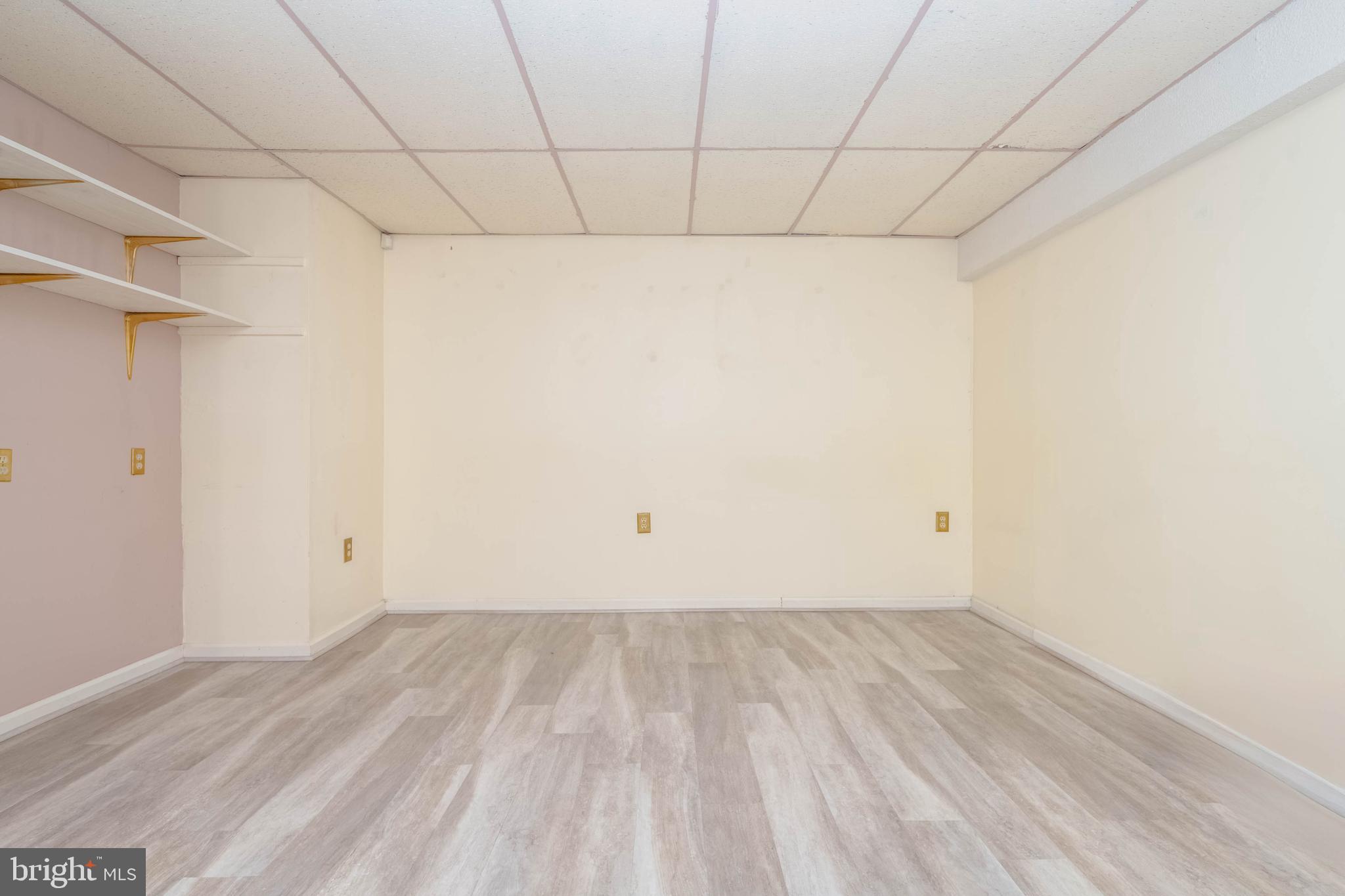 RIVERSIDE - Residential