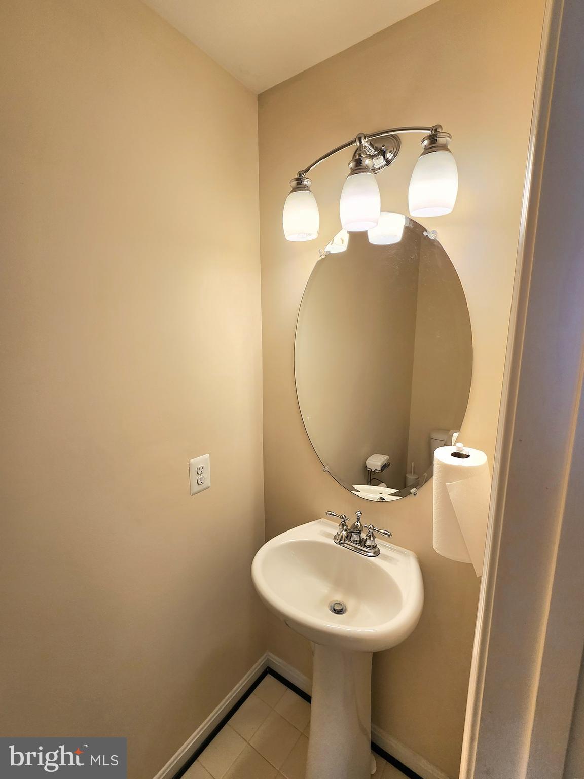 THE VILLAGES OF STEEPLEC - Residential